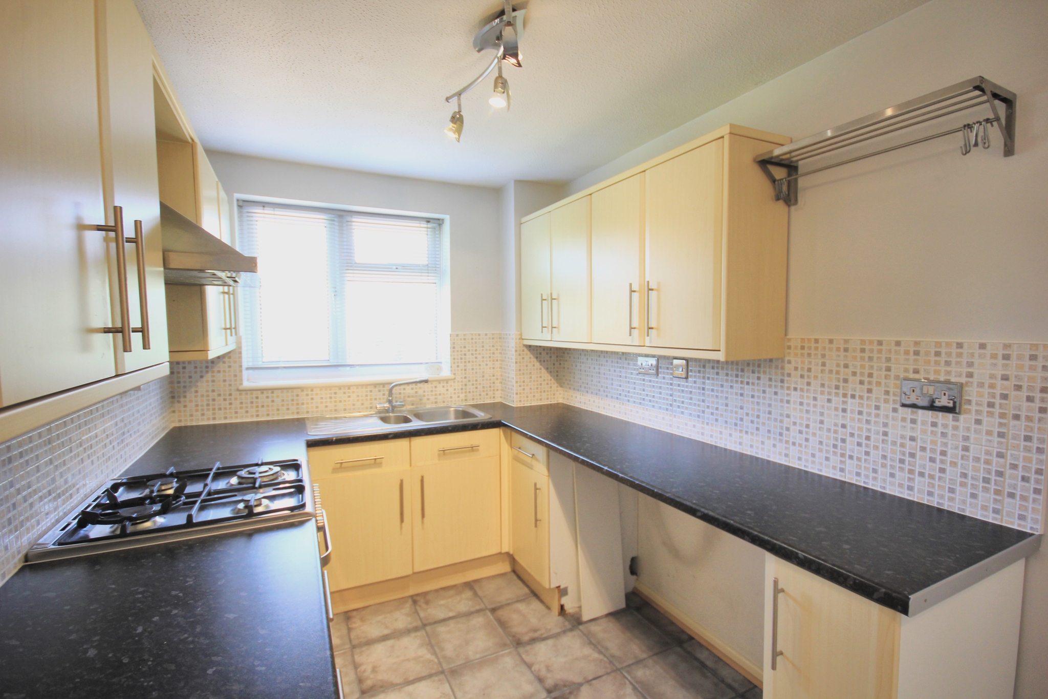 2 bed flat to rent in Pittmore Road, Christchurch  - Property Image 3