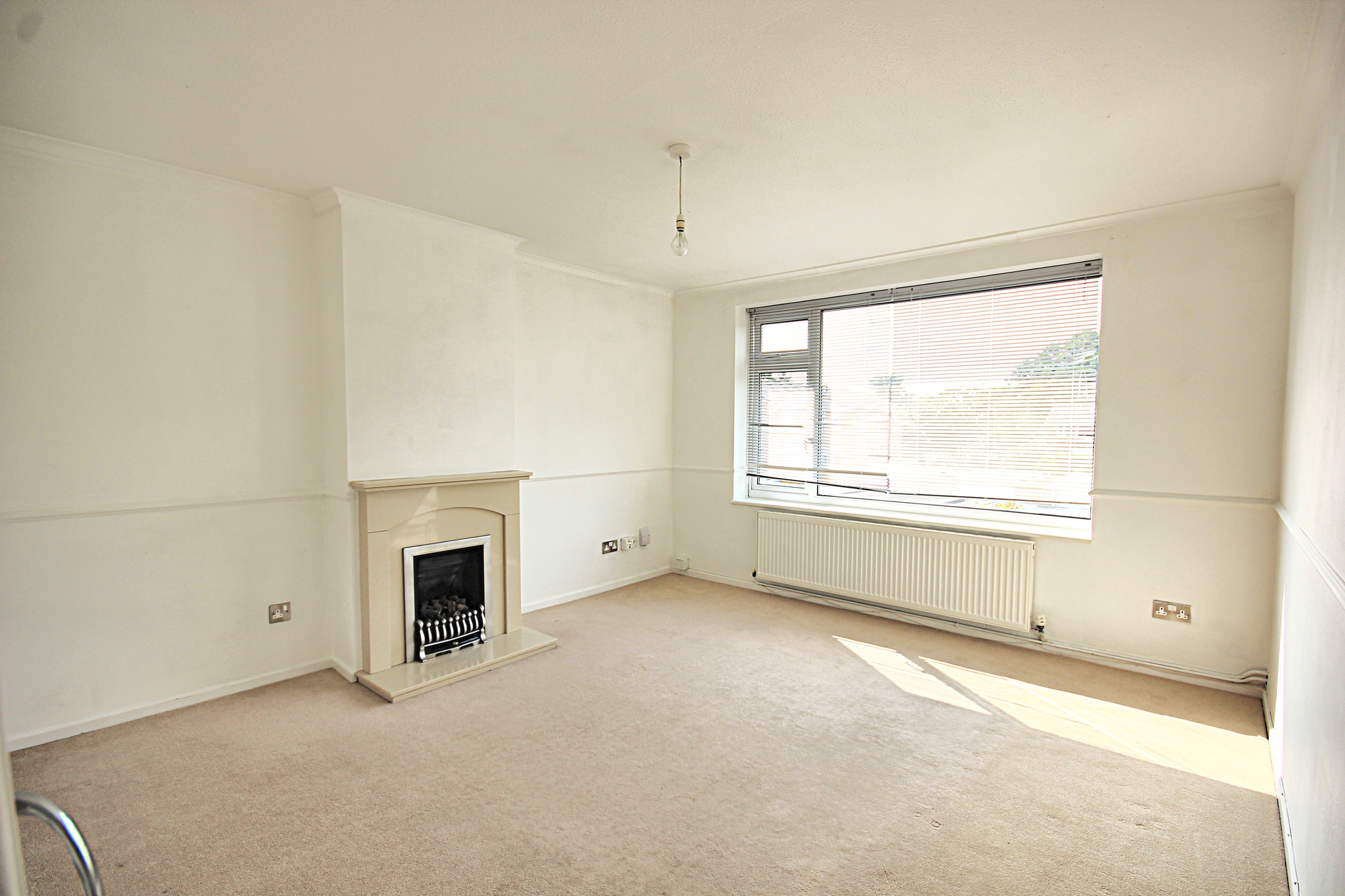 2 bed flat to rent in Pittmore Road, Christchurch  - Property Image 2