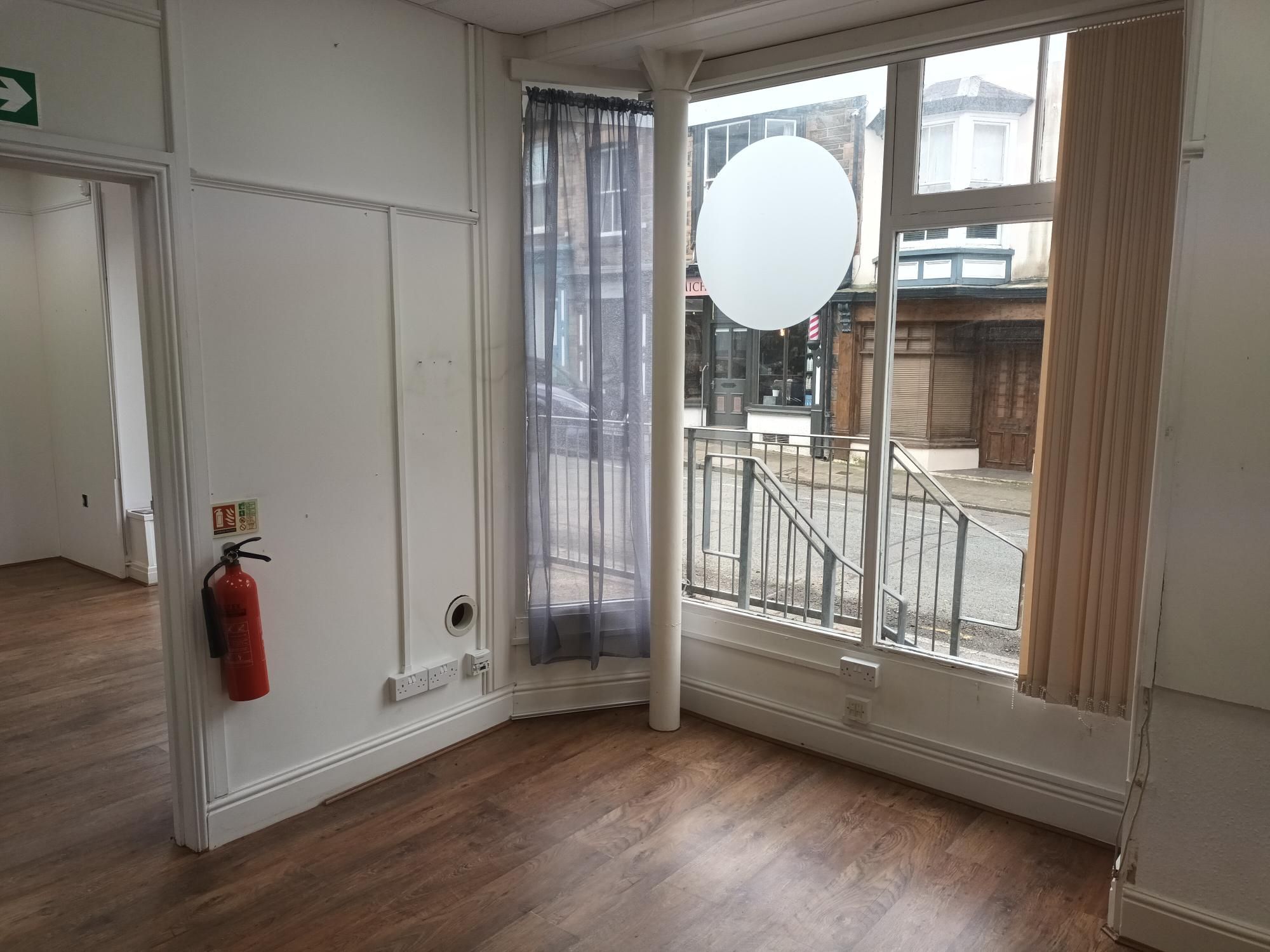 Studio flat to rent in Main Street, Goodwick  - Property Image 2