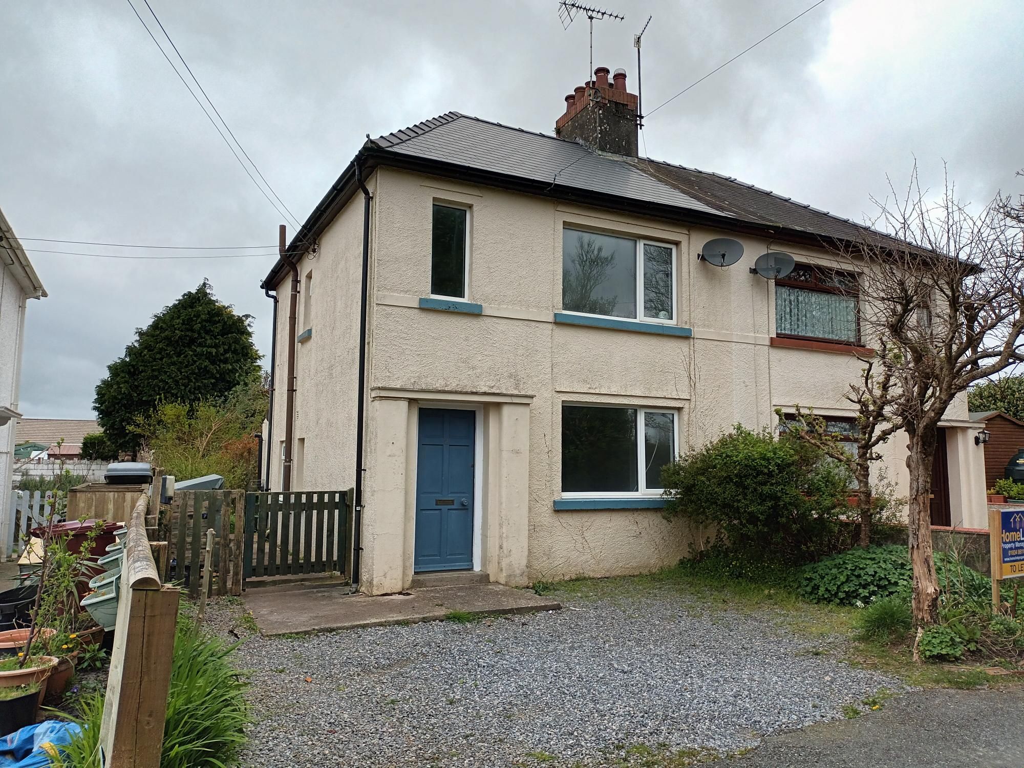 3 bed semi-detached house to rent in Elm View, Tenby - Property Image 1
