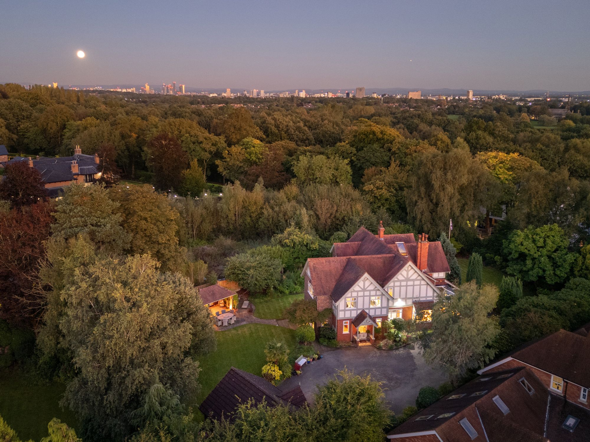 5 bed detached house for sale in Chatsworth Road, Manchester  - Property Image 5