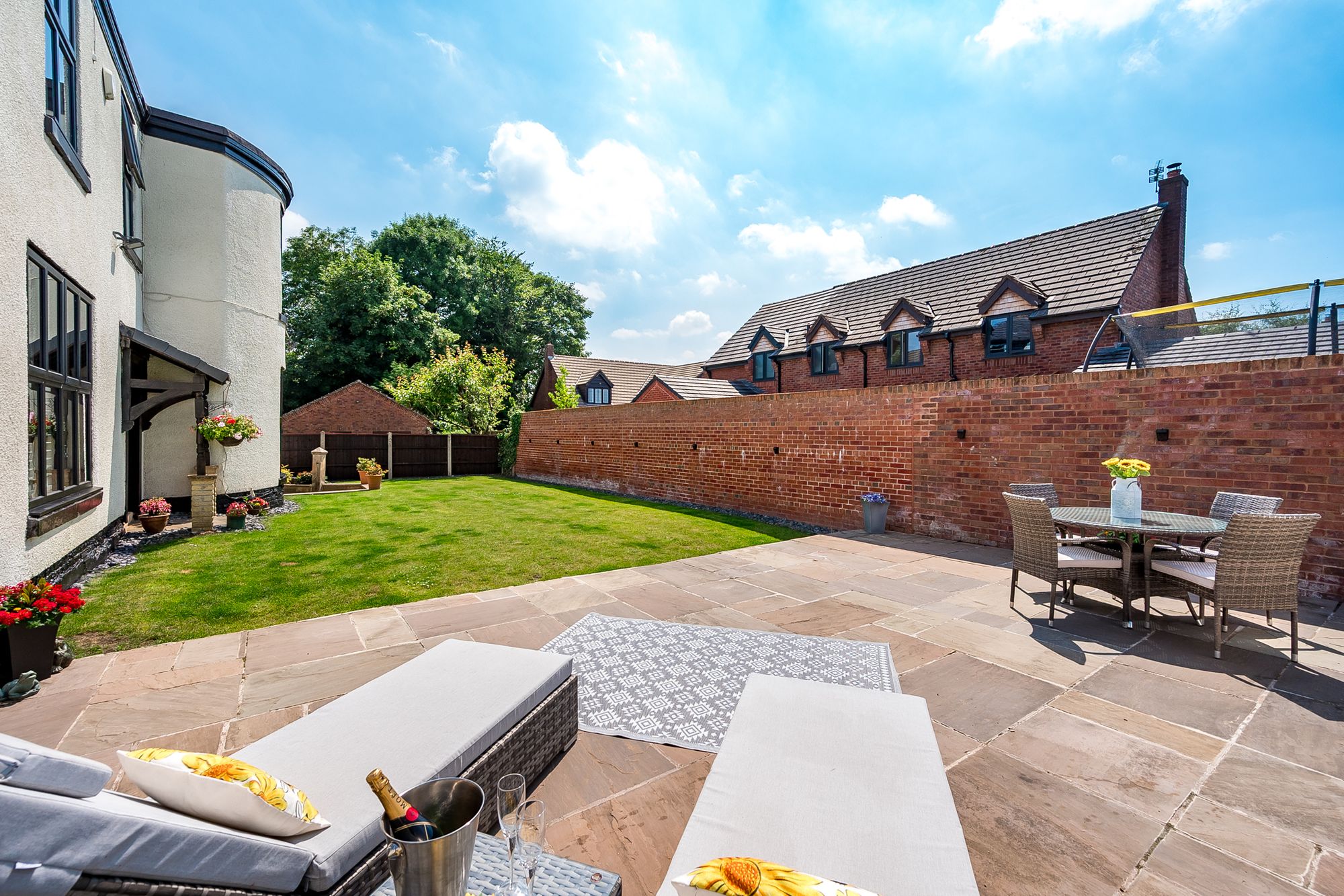 6 bed house for sale in Vicars Hall Lane, Manchester  - Property Image 42