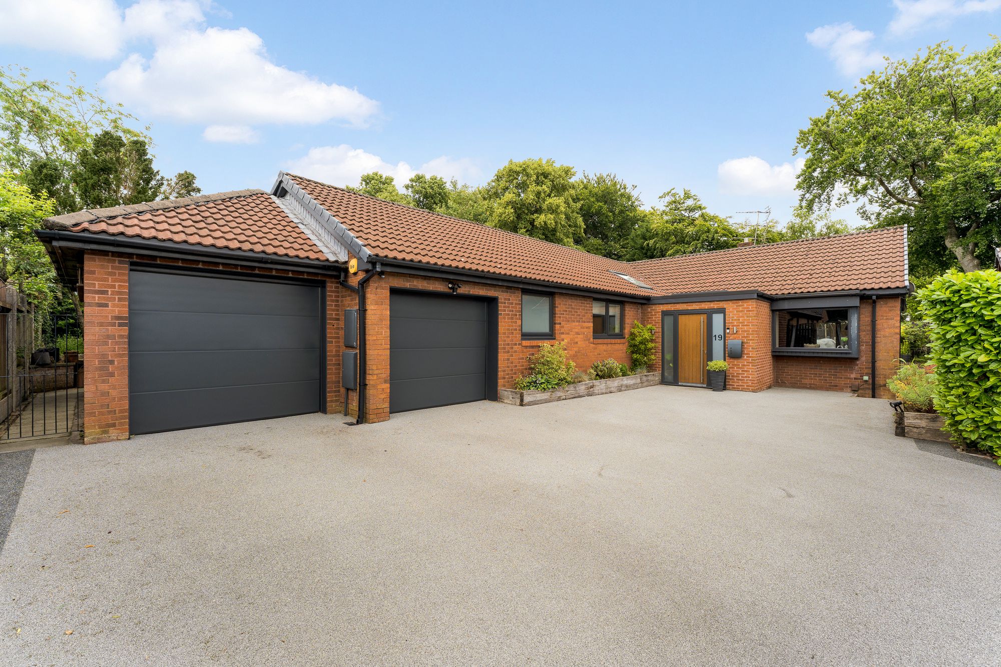 4 bed bungalow for sale in Alder Grove, Bolton 6