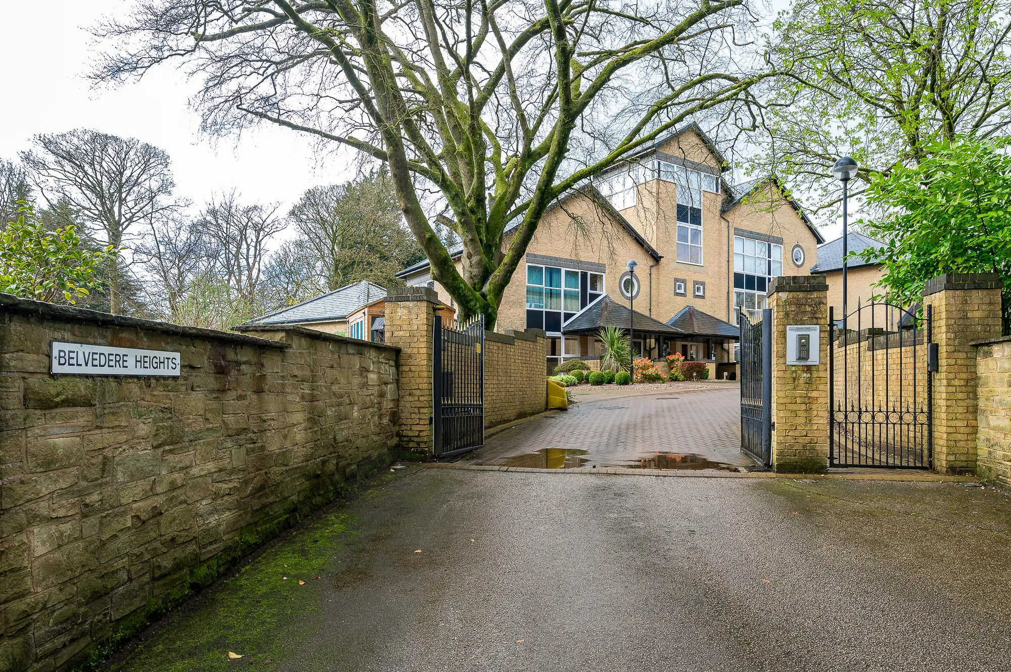 3 bed apartment for sale in Belvedere Heights, Bolton  - Property Image 43