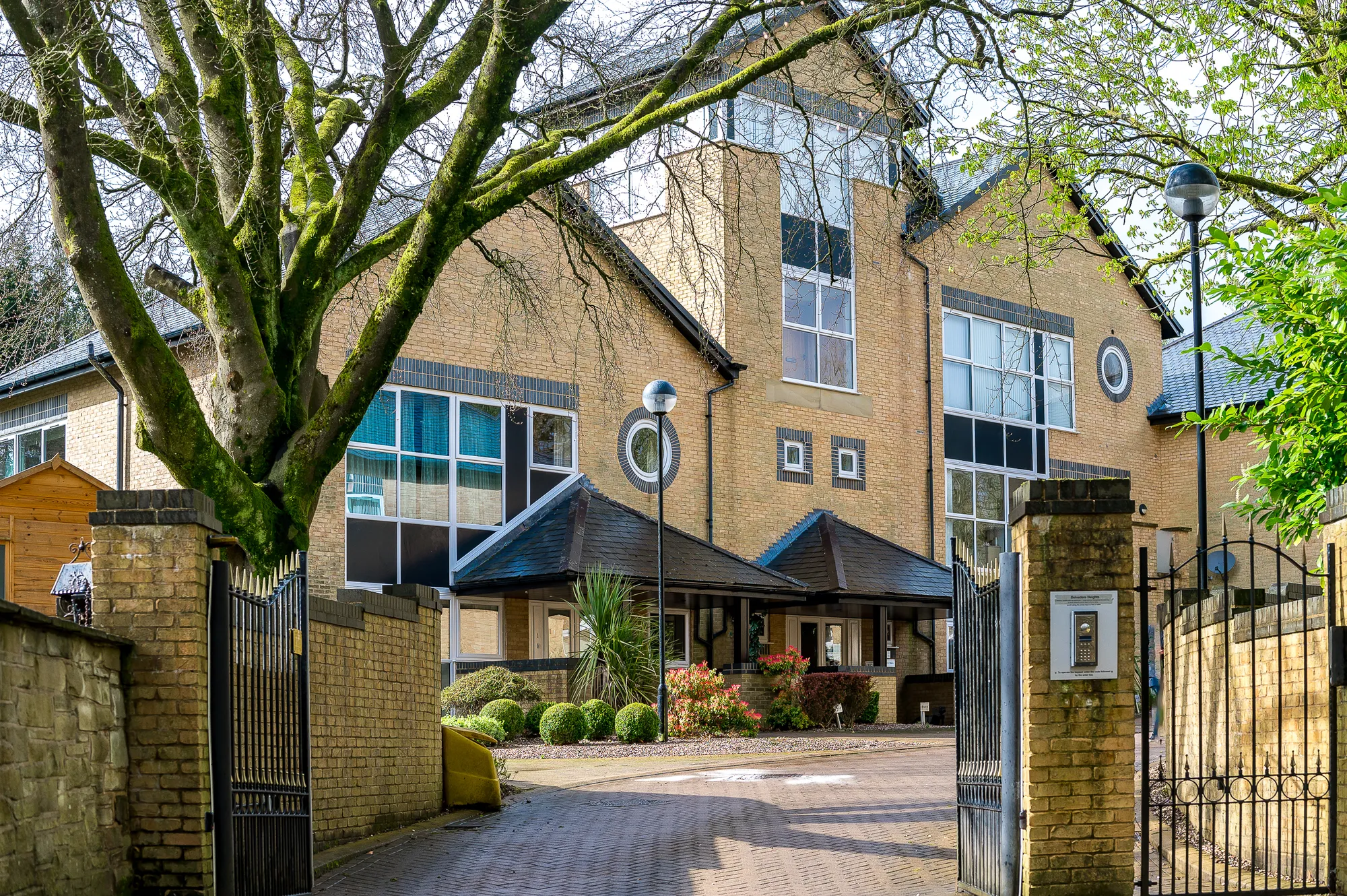 3 bed apartment for sale in Belvedere Heights, Bolton  - Property Image 44