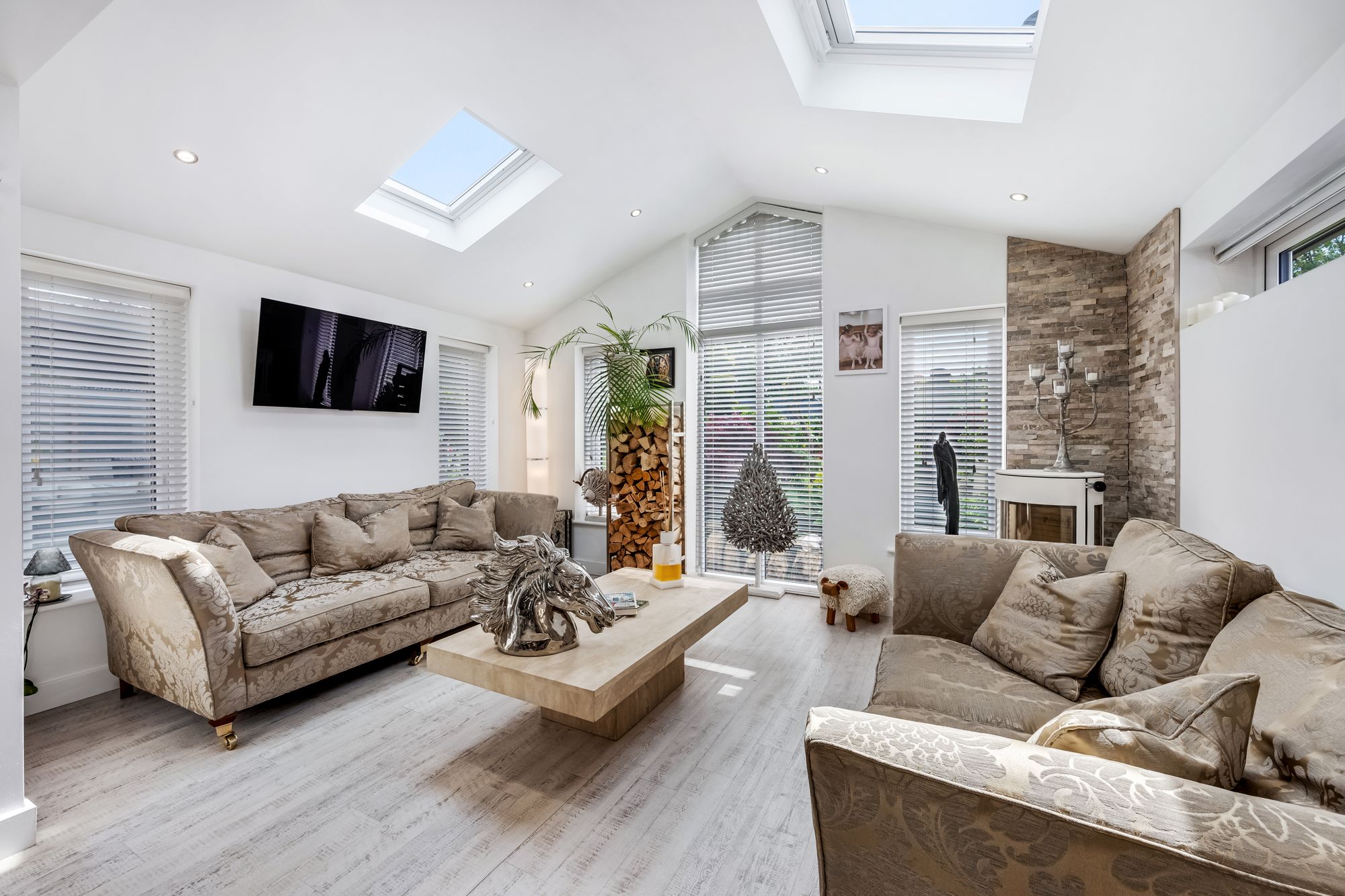 4 bed detached house for sale in Sunny Bank Road, Bury  - Property Image 11
