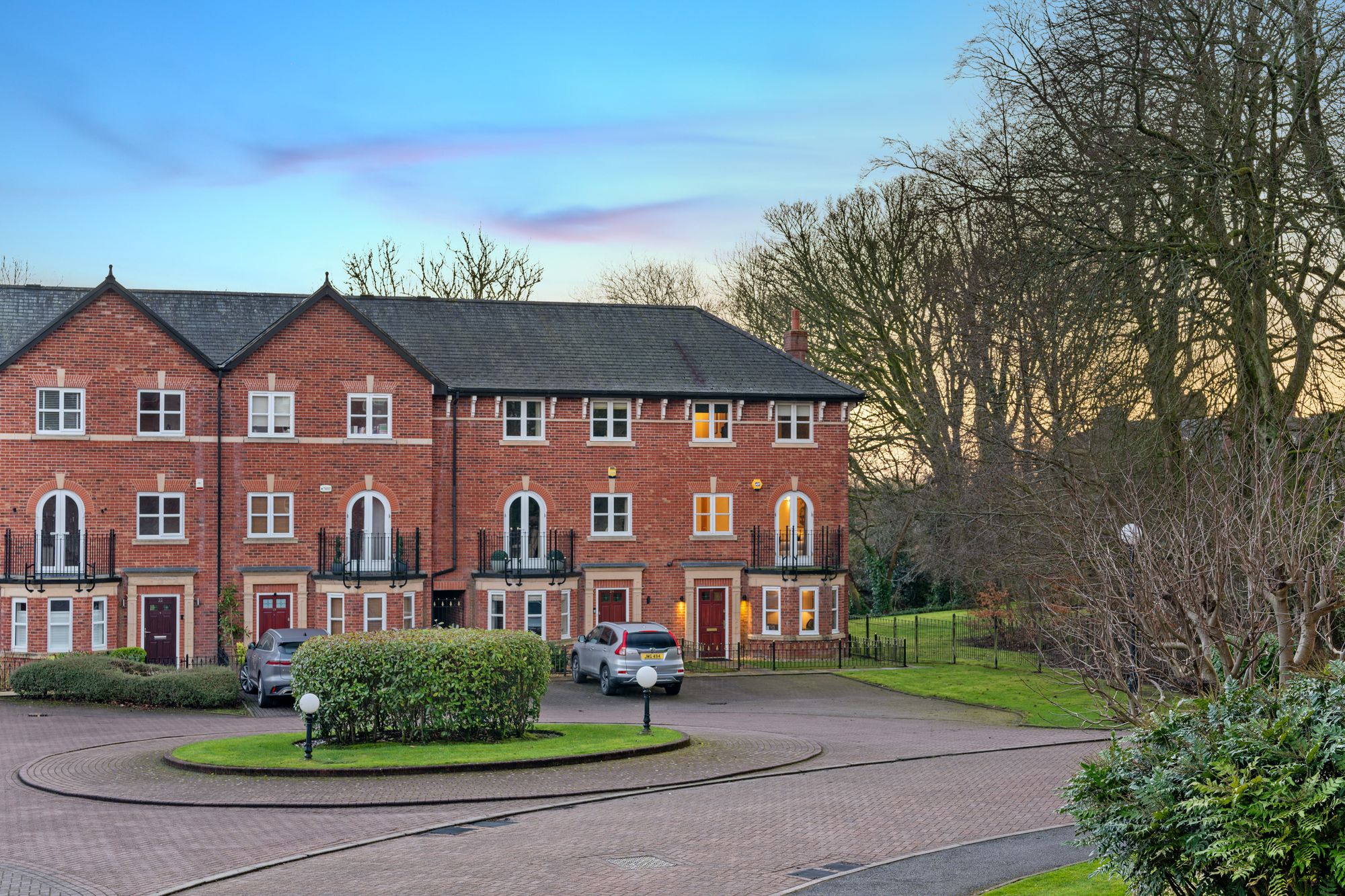 4 bed end of terrace house for sale in Greenmount Close, Bolton - Property Image 1