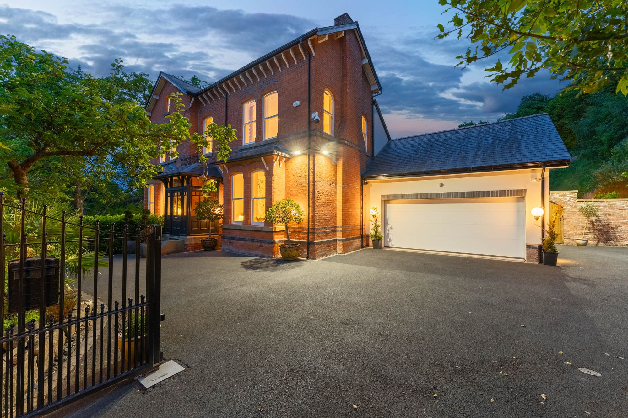 6 bed detached house for sale in Lowther Road, Manchester  - Property Image 65