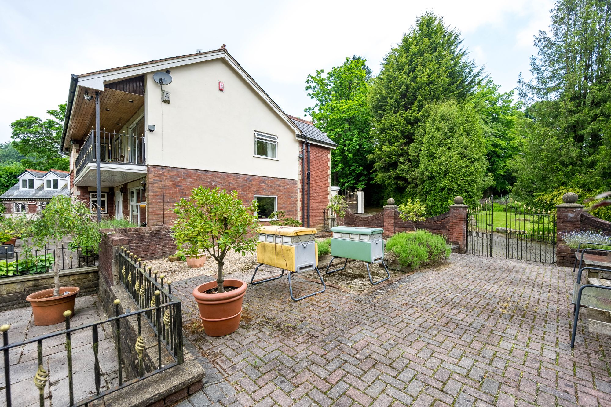 7 bed house for sale in Chorley New Road, Bolton  - Property Image 44