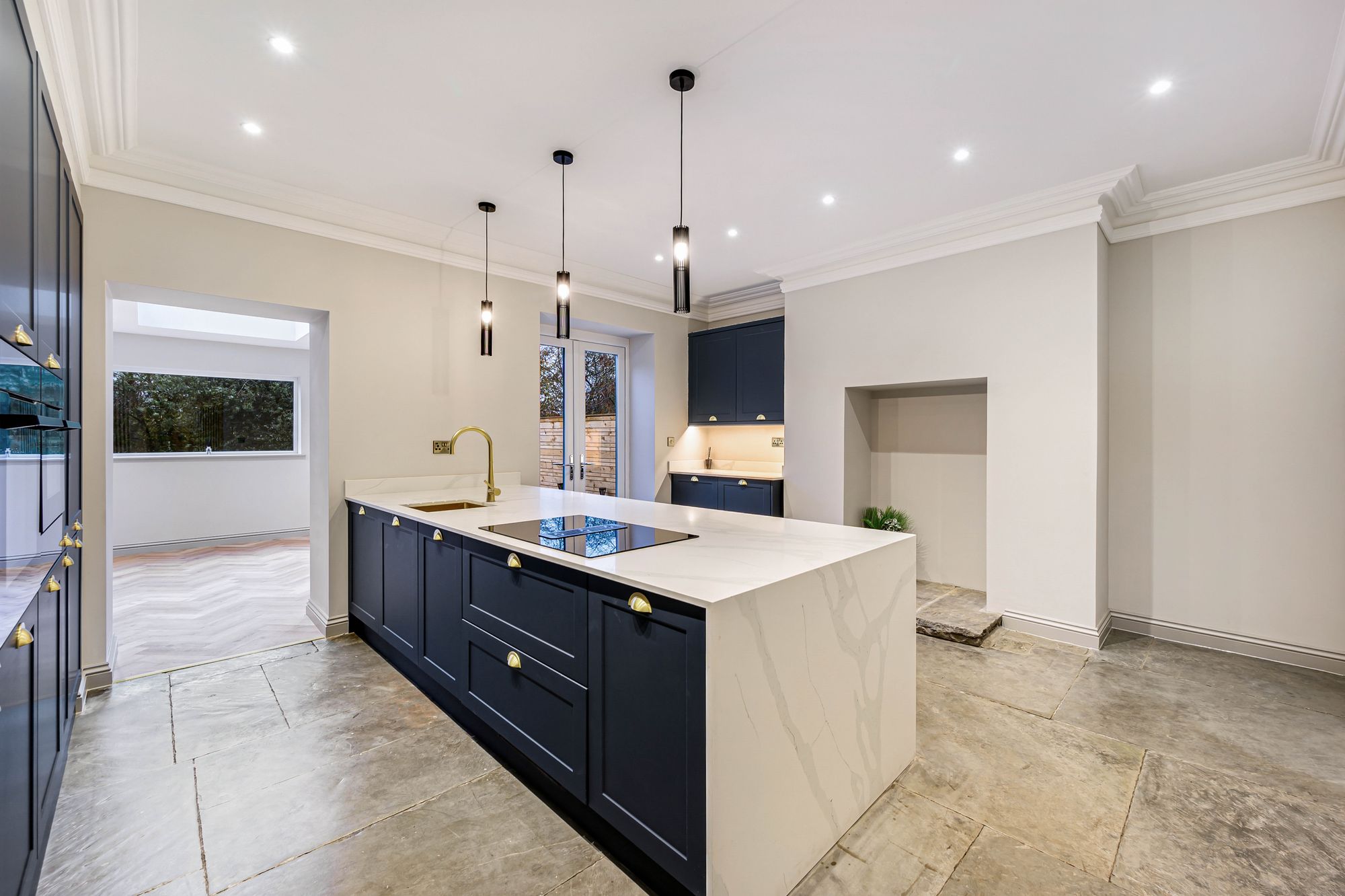 4 bed end of terrace house for sale in Bolton Road West, Bury 10