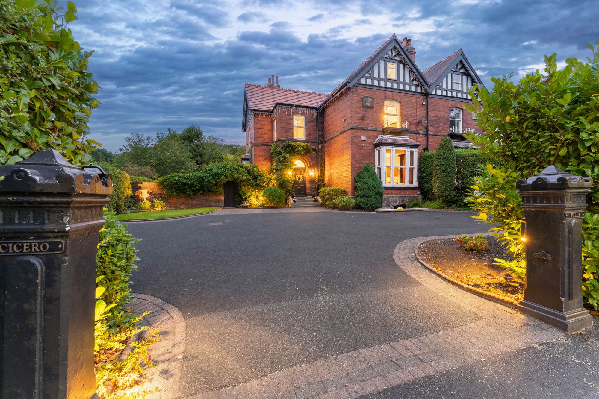 4 bed semi-detached house for sale in Chorley New Road, Bolton, BL6