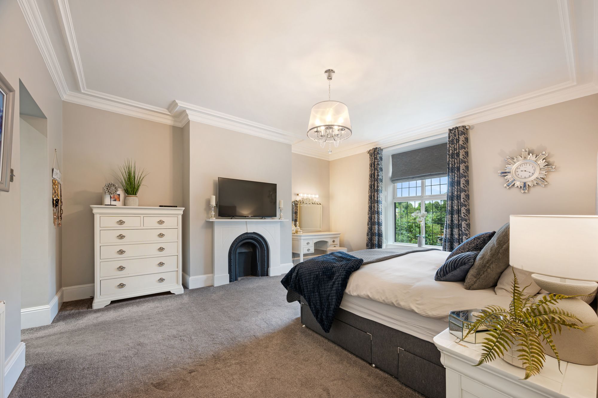 6 bed end of terrace house for sale in Burnley Road, Rossendale 21