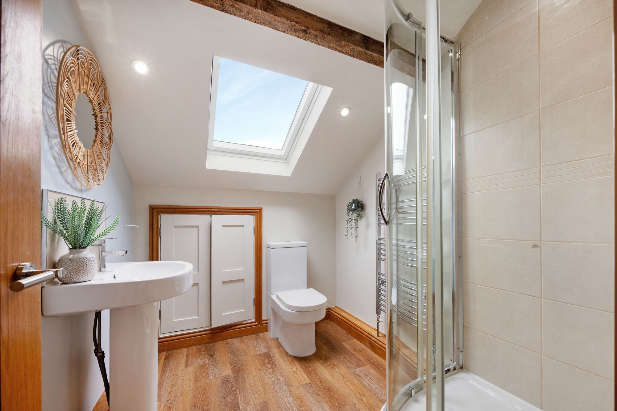 6 bed end of terrace house for sale in Burnley Road, Rossendale  - Property Image 38