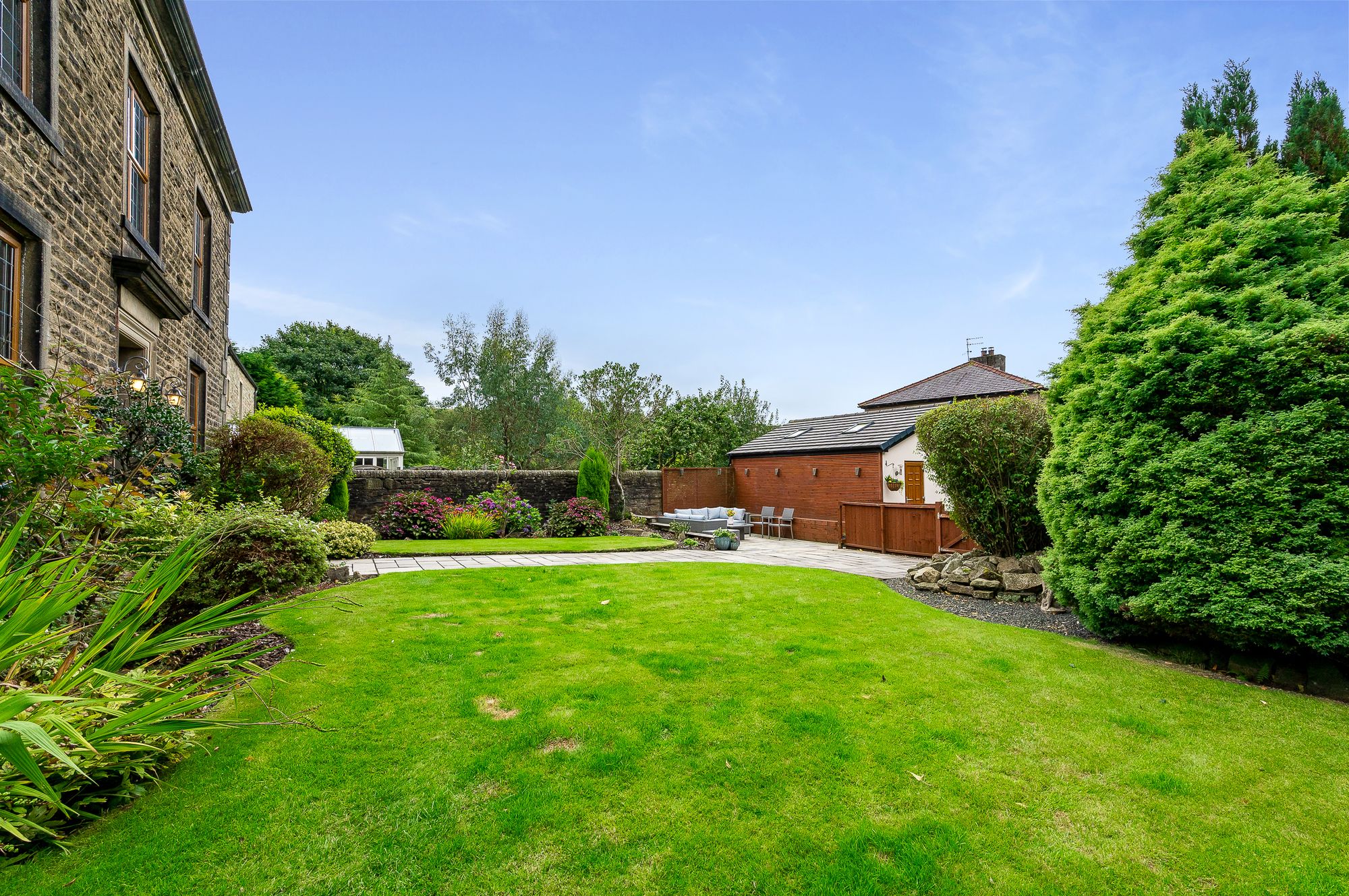 6 bed end of terrace house for sale in Burnley Road, Rossendale  - Property Image 49