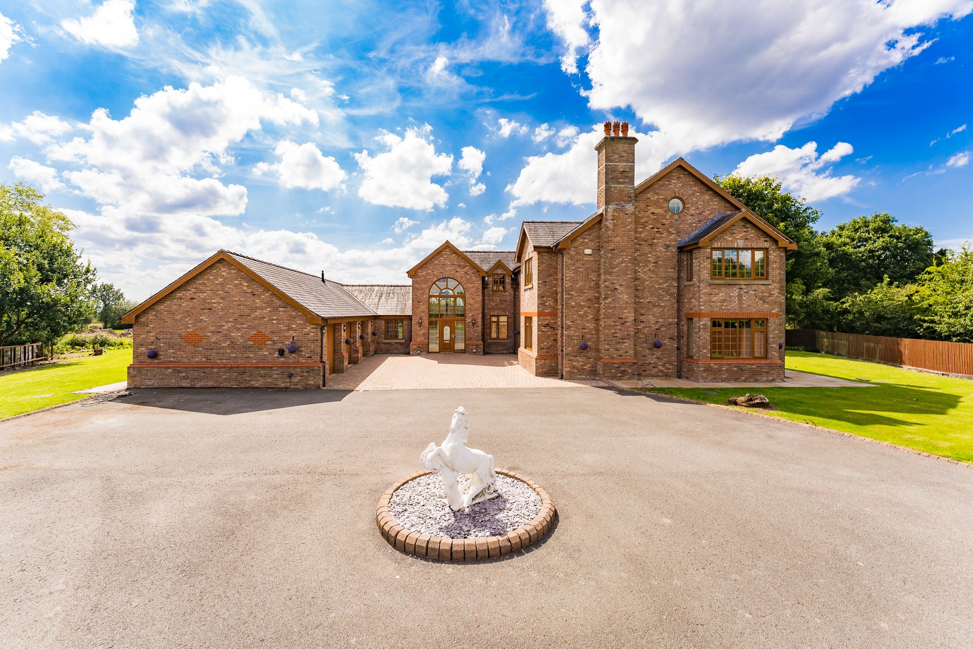 6 bed detached house for sale in Dobb Brow Road, Bolton  - Property Image 52