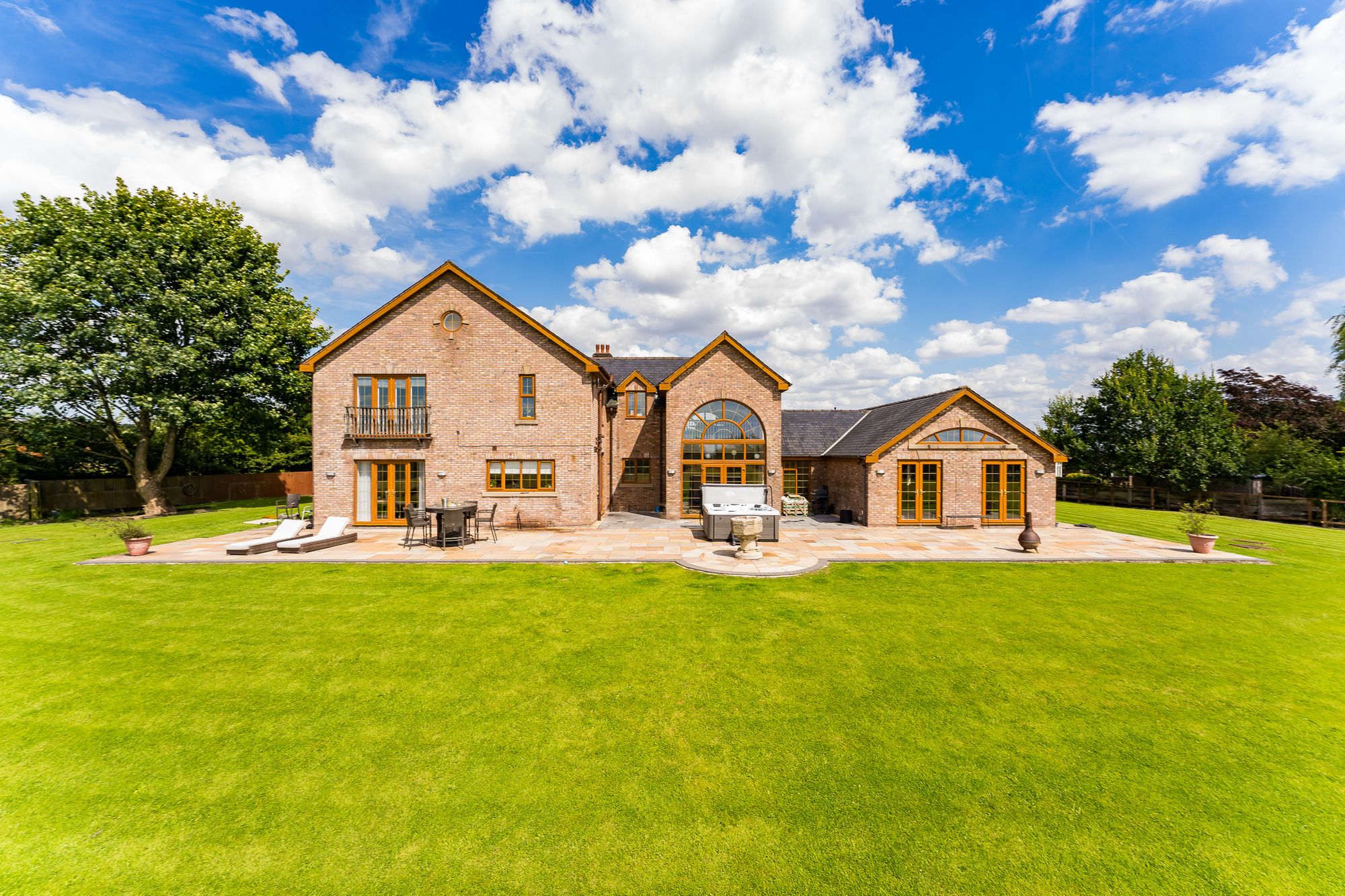 6 bed detached house for sale in Dobb Brow Road, Bolton  - Property Image 44