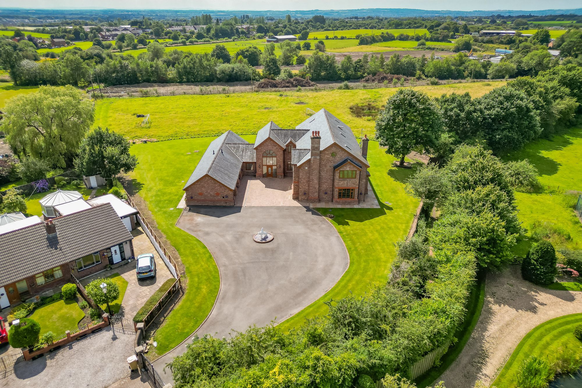 6 bed house for sale in Dobb Brow Road, Bolton  - Property Image 54