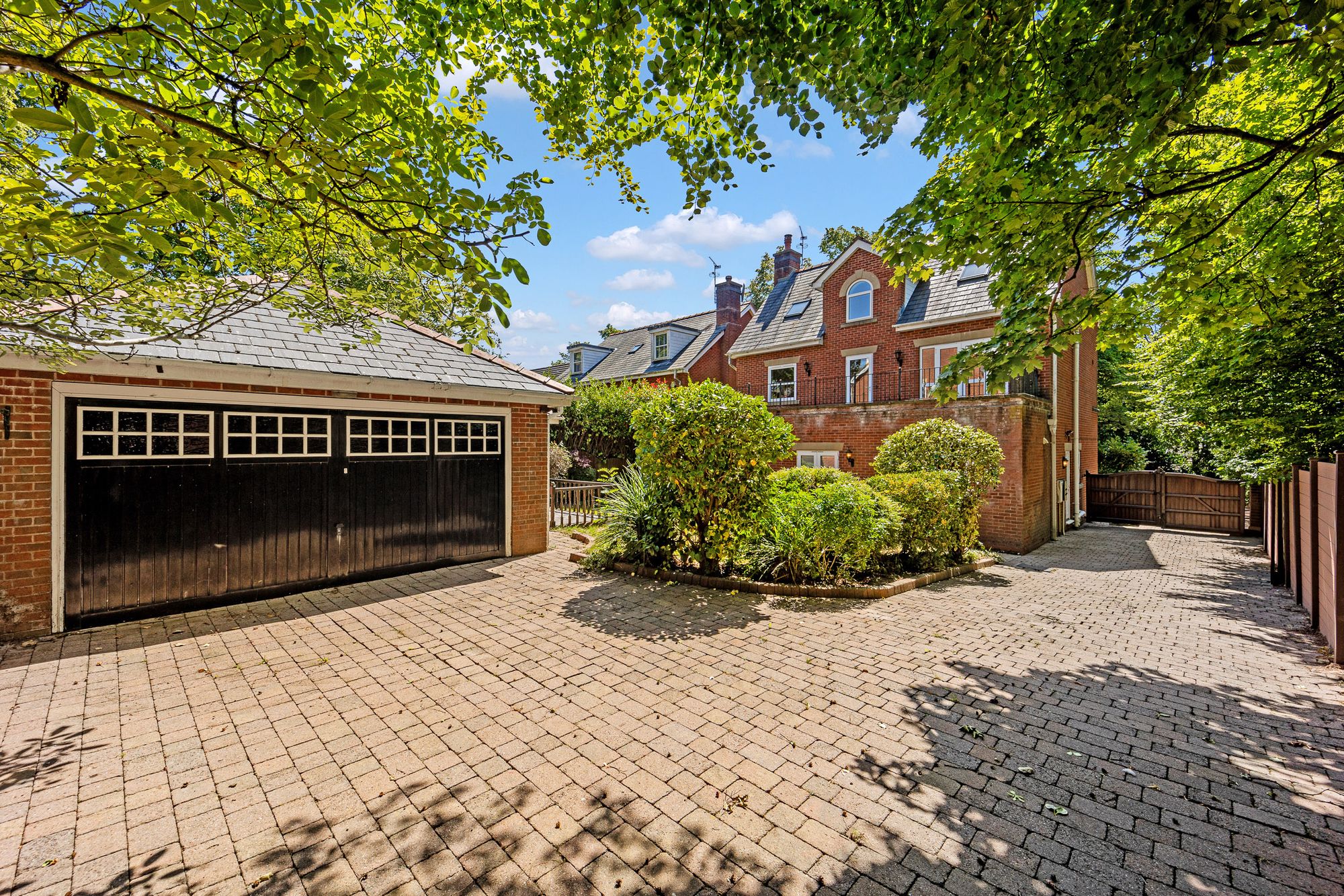 5 bed detached house for sale in Chorley New Road, Bolton 3