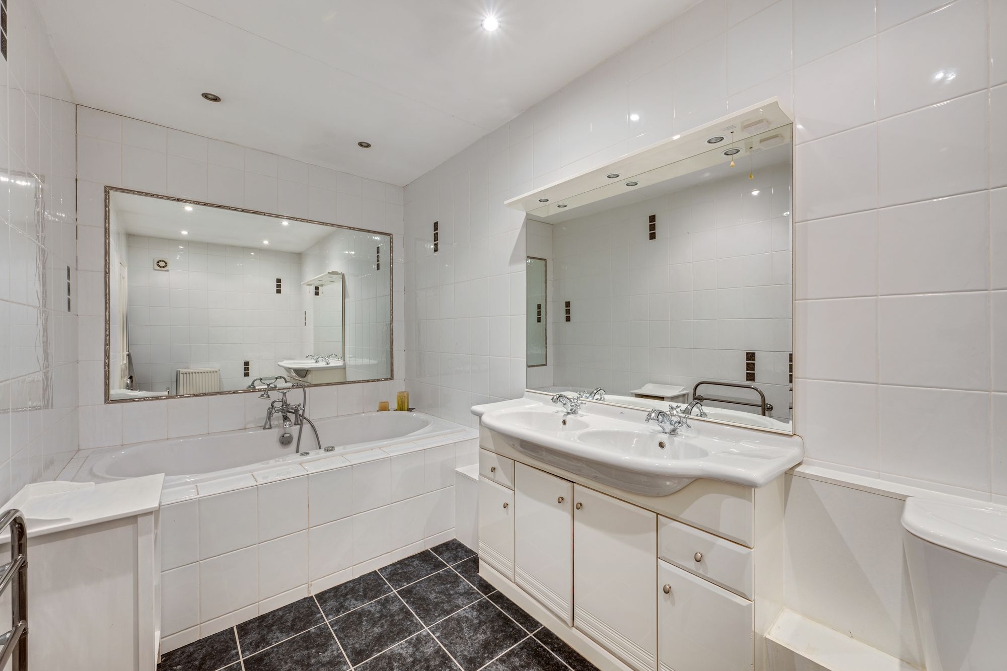 5 bed detached house for sale in Castle Road, Bury  - Property Image 26