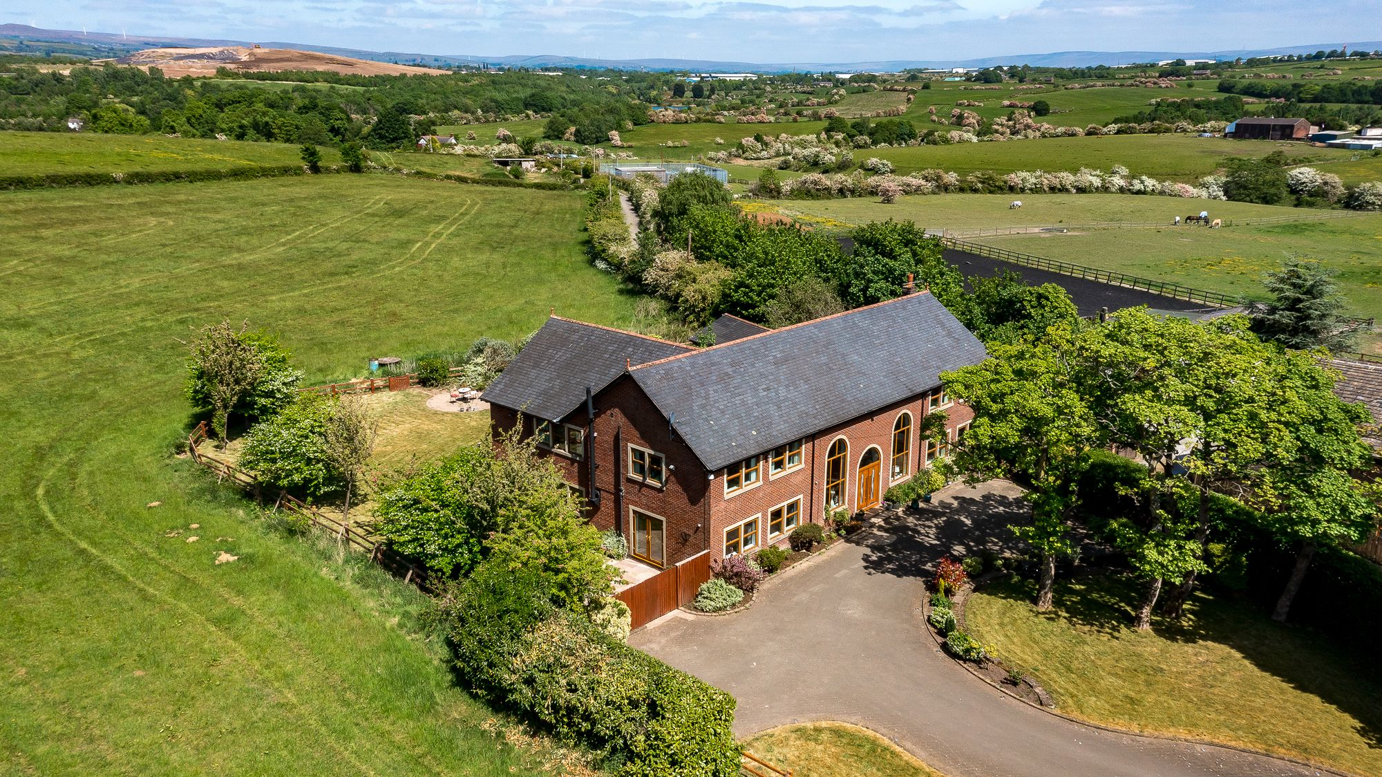 5 bed detached house for sale in Castle Road, Bury  - Property Image 7