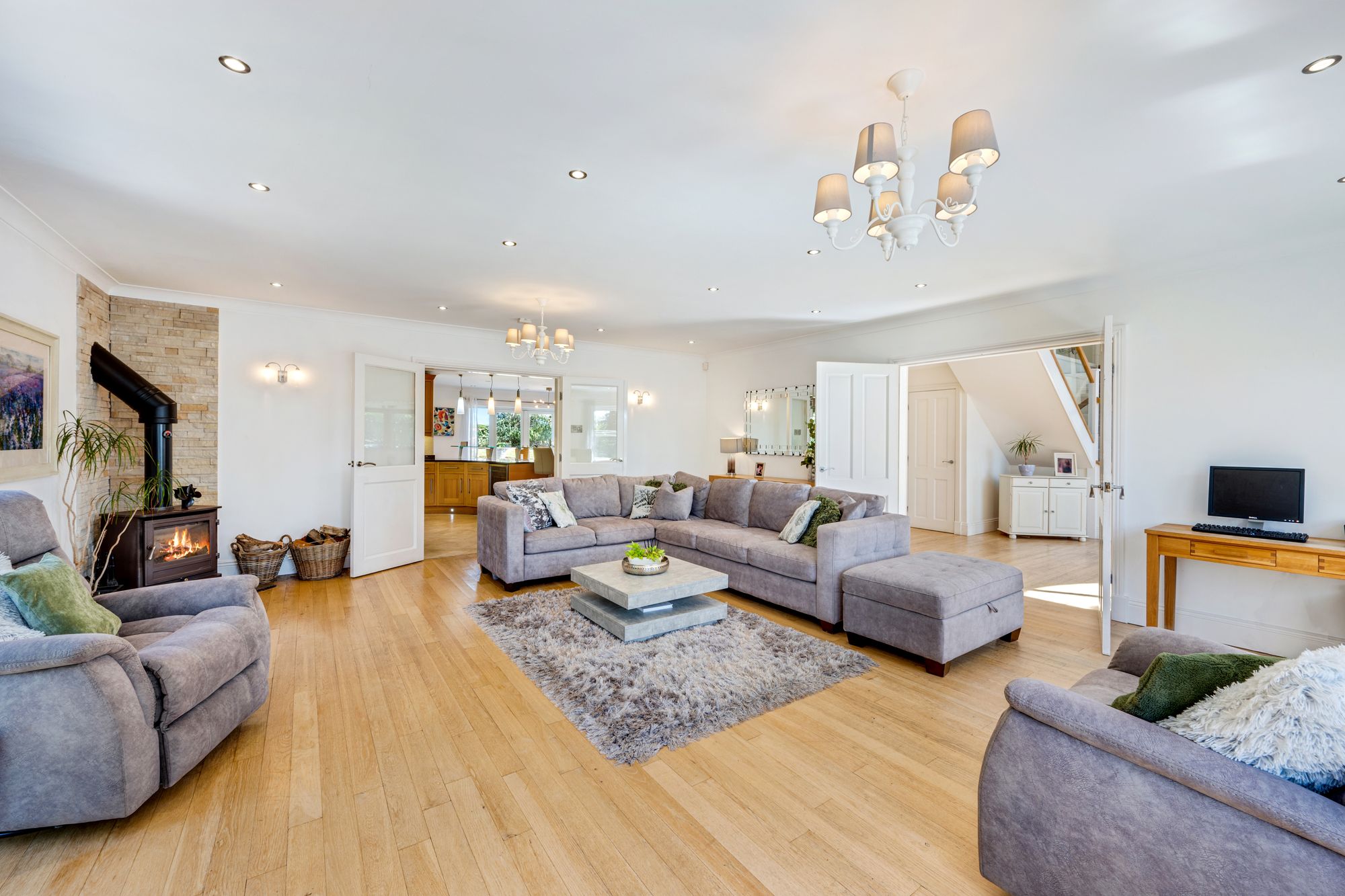 5 bed detached house for sale in Castle Road, Bury  - Property Image 11