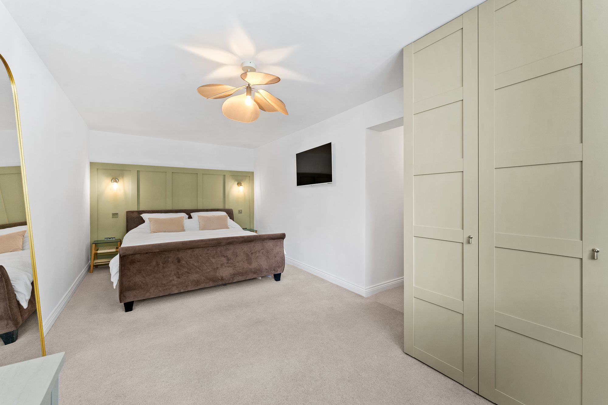 3 bed detached bungalow for sale in Dales Lane, Manchester 21