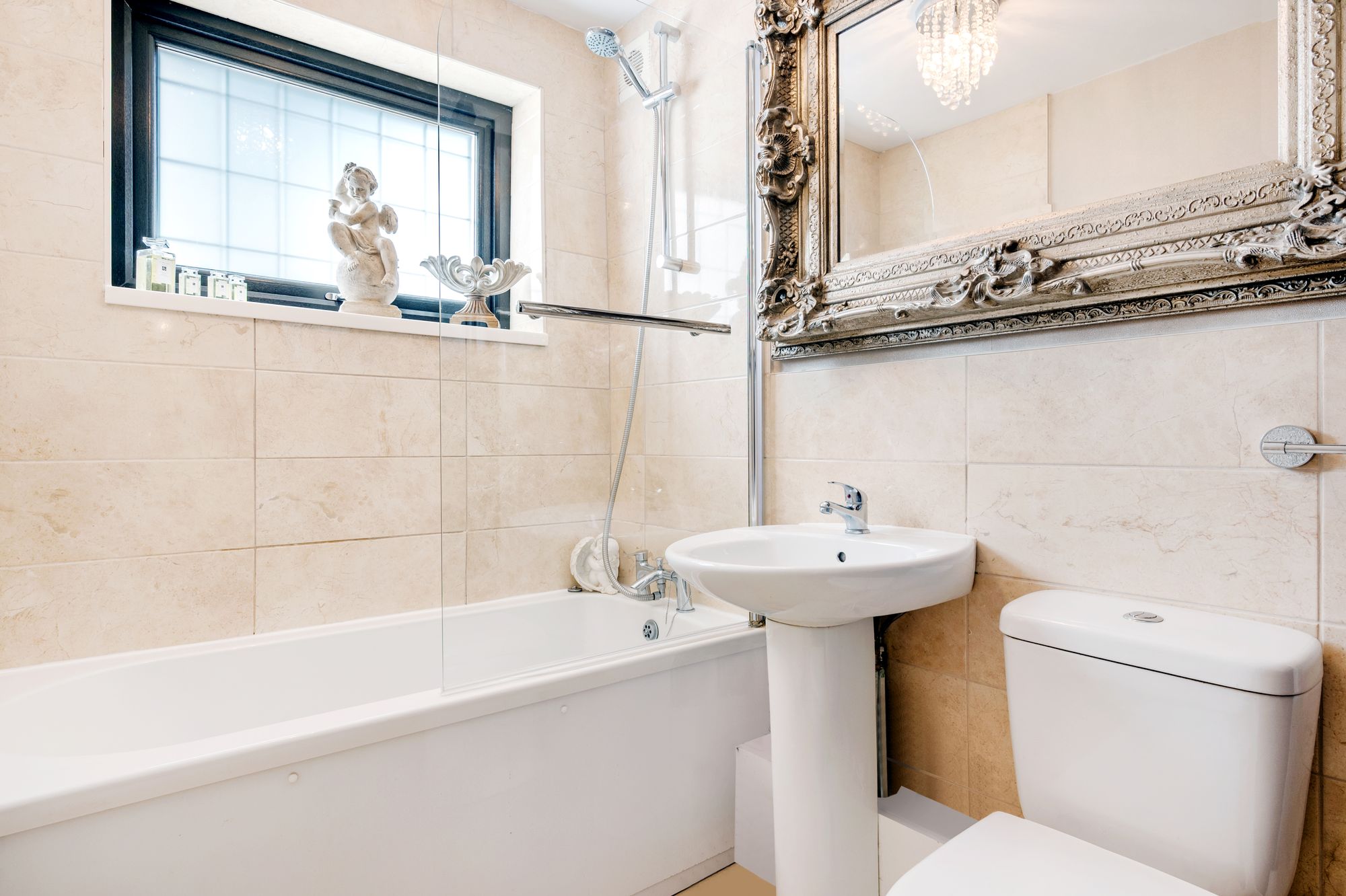 3 bed for sale in Clarkes Hill, Manchester  - Property Image 36