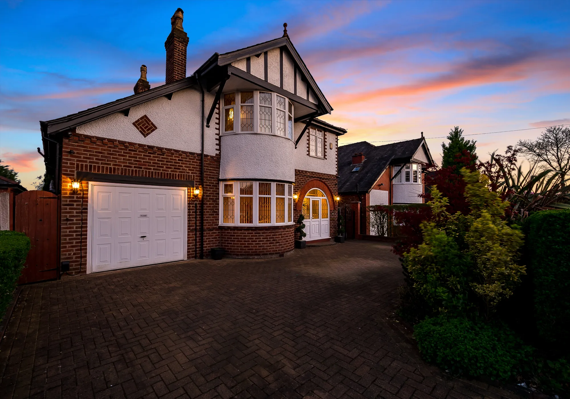 4 bed house for sale in Castle Hill Road, Manchester  - Property Image 1