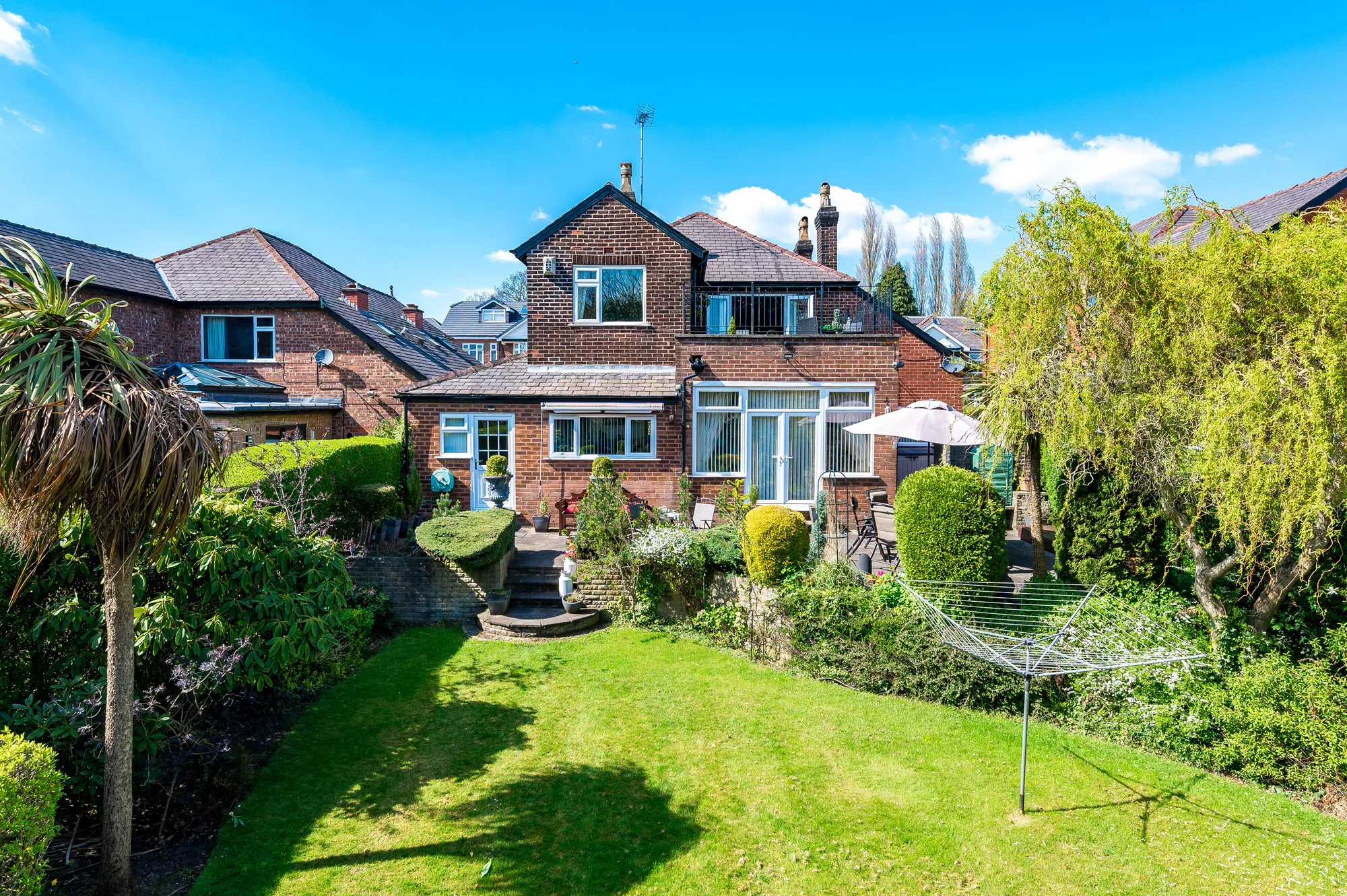 4 bed house for sale in Castle Hill Road, Manchester  - Property Image 2