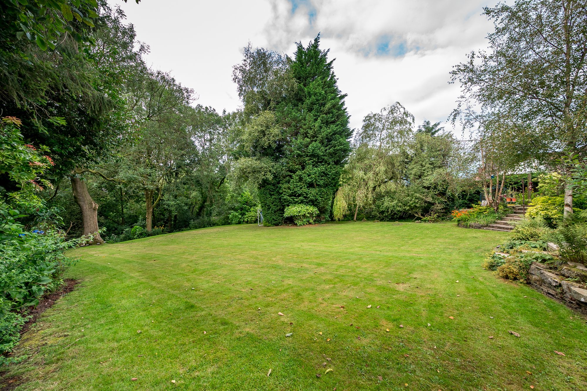 5 bed detached house for sale in Brookfield Road, Bury 3