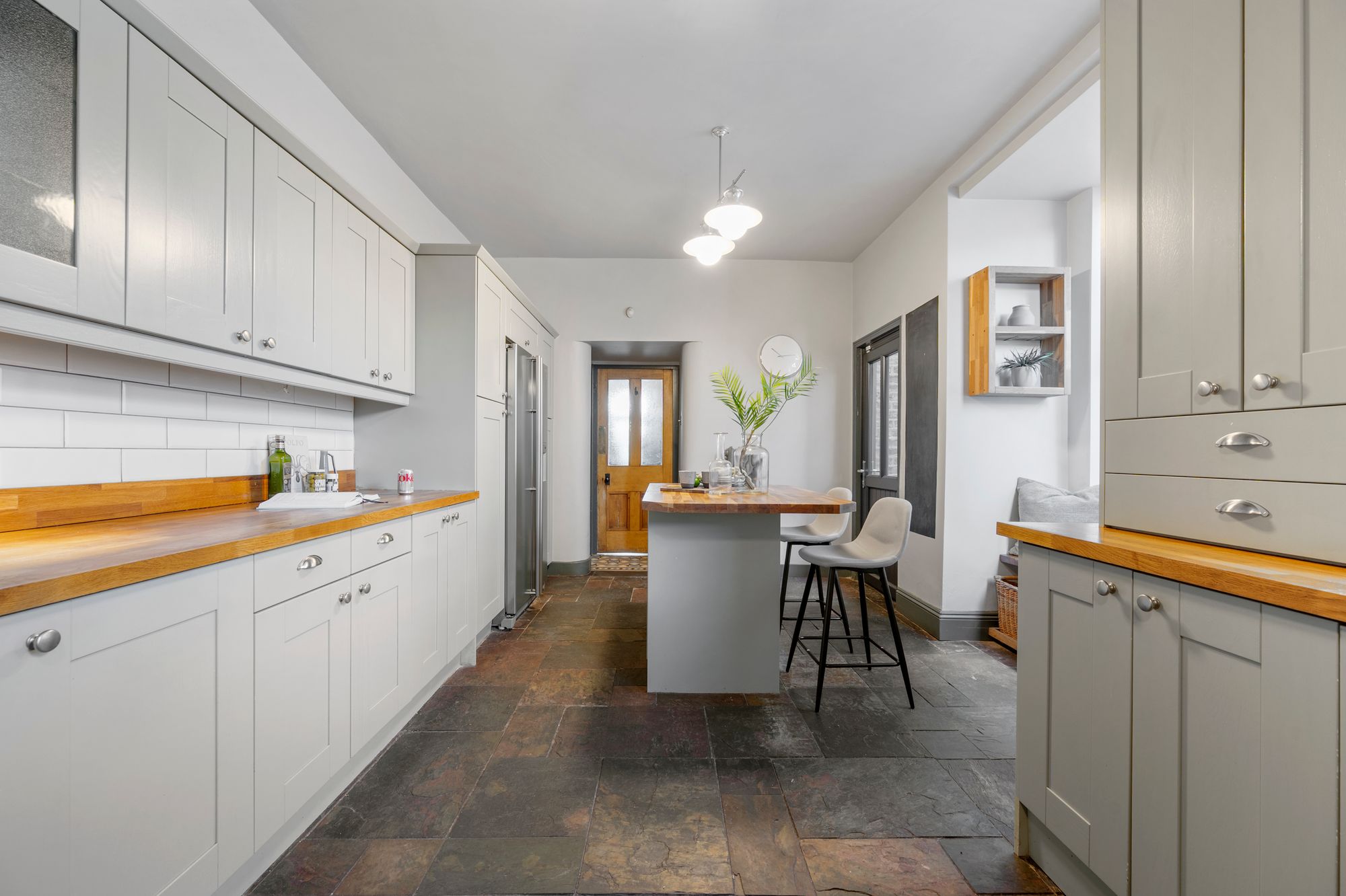 4 bed mid-terraced house for sale in Church Lane, Manchester 18
