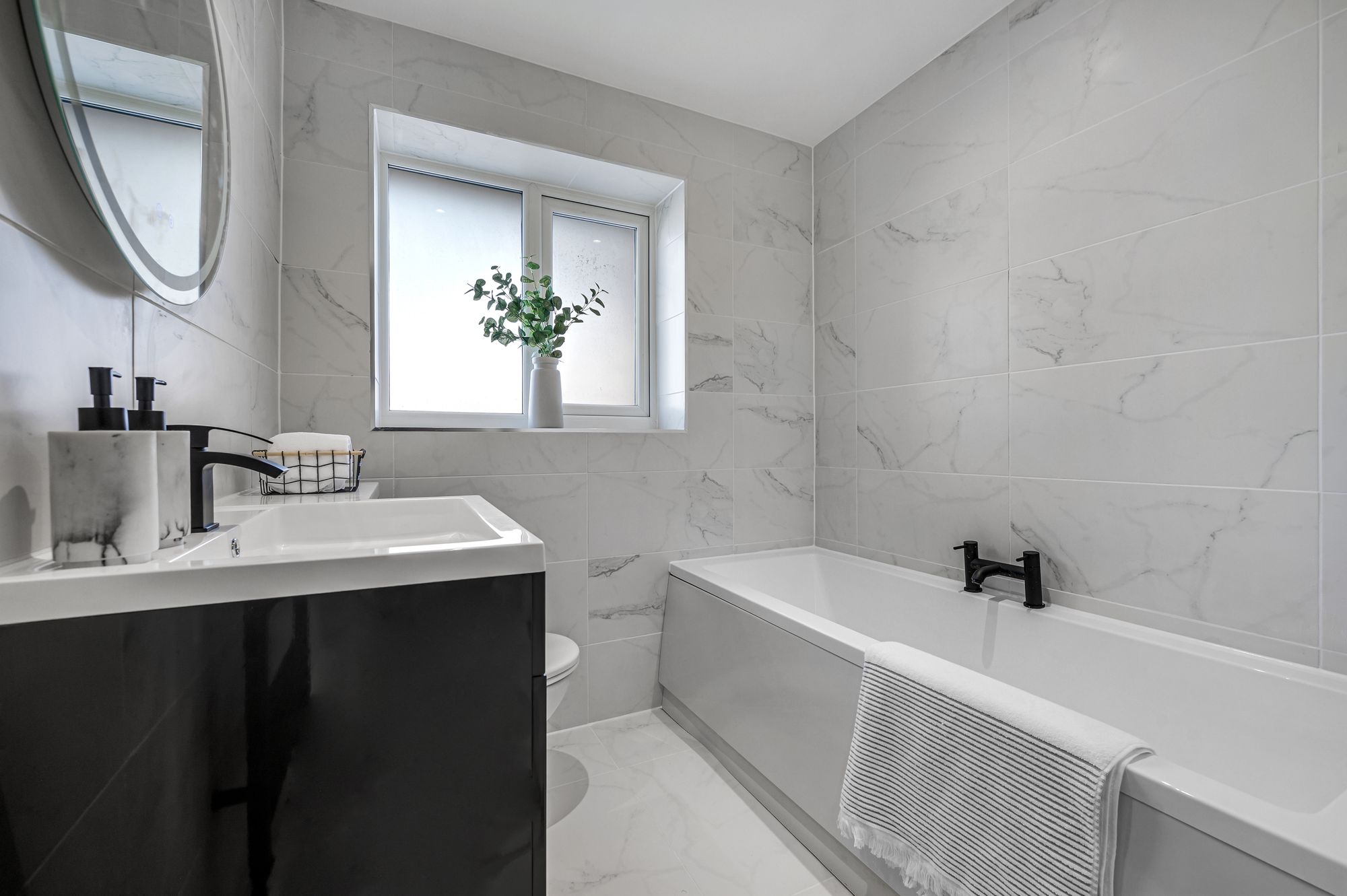 4 bed semi-detached house for sale in Beeston Grove, Manchester 24