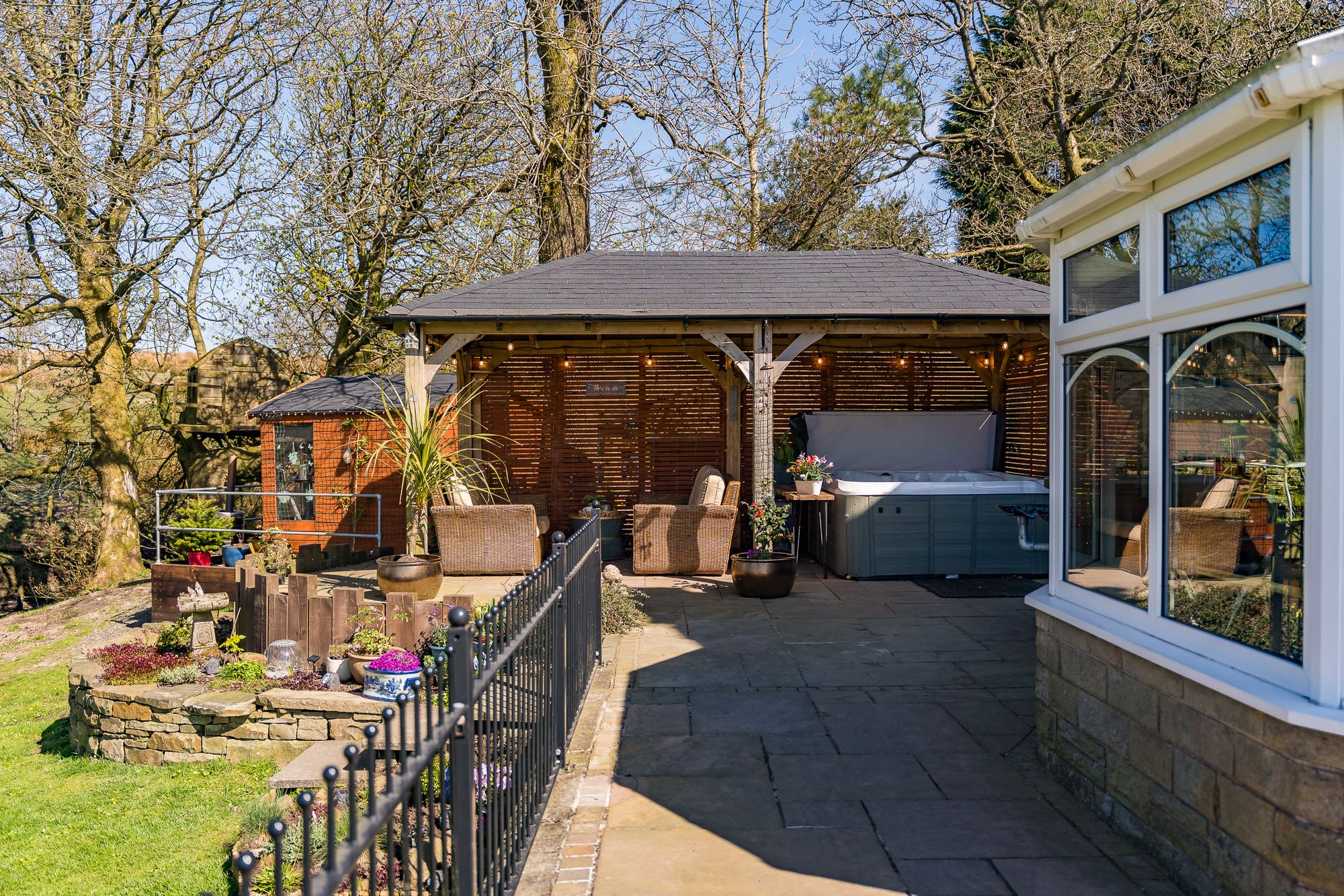 5 bed semi-detached house for sale in Broadhead Road, Bolton 29