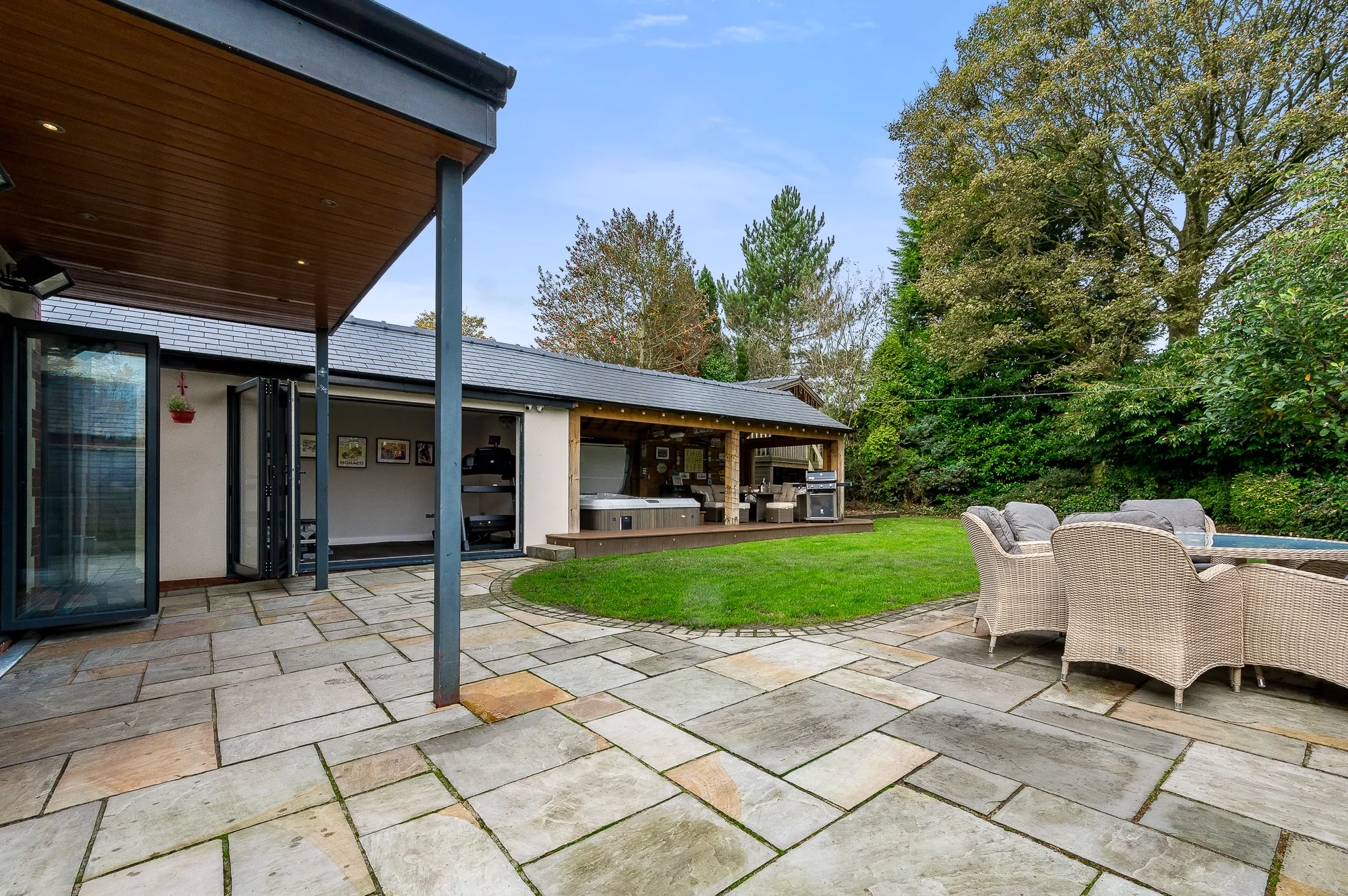 4 bed semi-detached house for sale in Albert Road West, Bolton  - Property Image 4