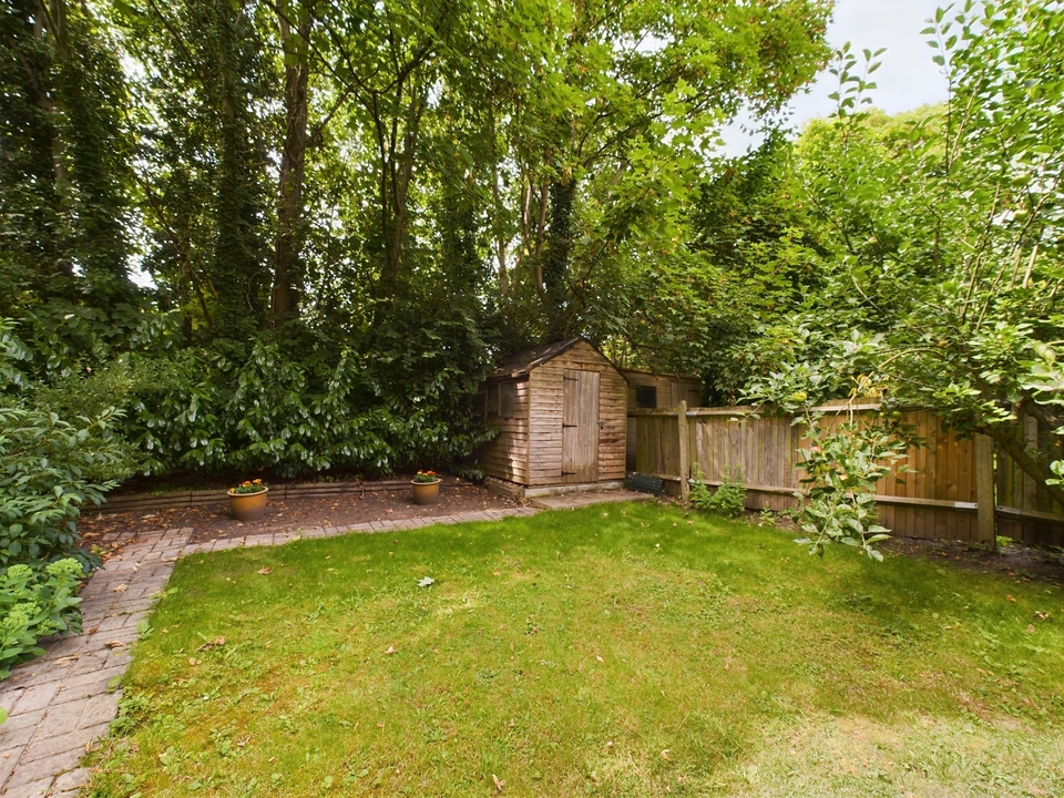 6 bed semi-detached house for sale in Riggindale Road, London  - Property Image 10