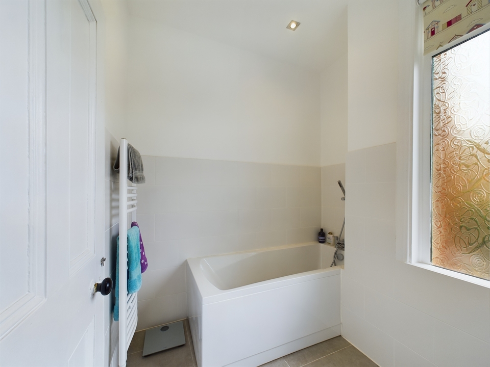 6 bed semi-detached house for sale in Riggindale Road, London  - Property Image 19