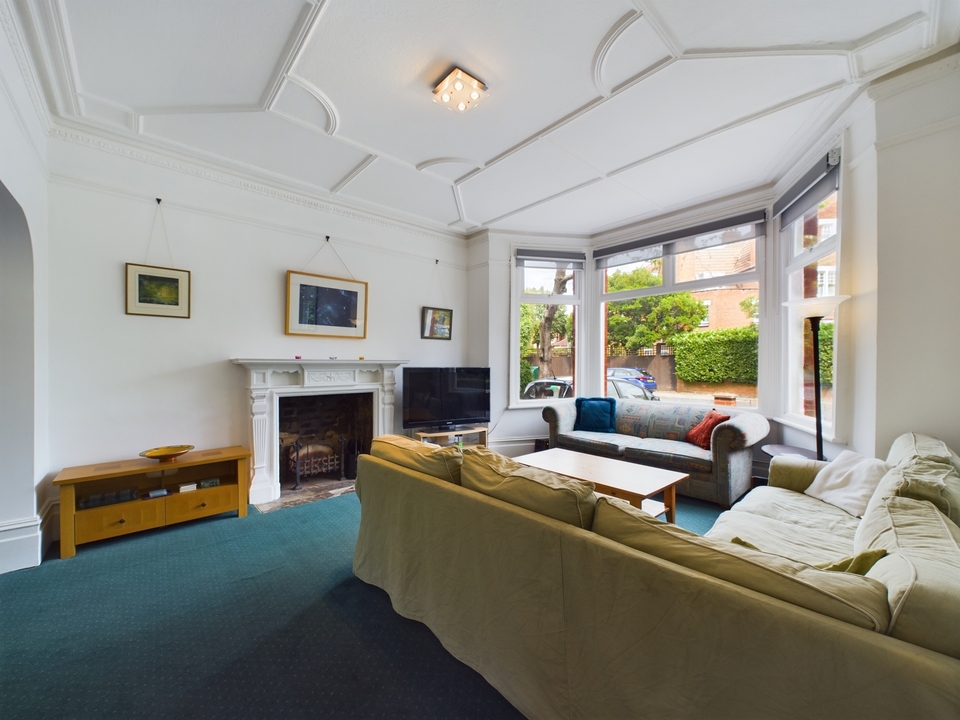 6 bed semi-detached house for sale in Riggindale Road, London  - Property Image 3