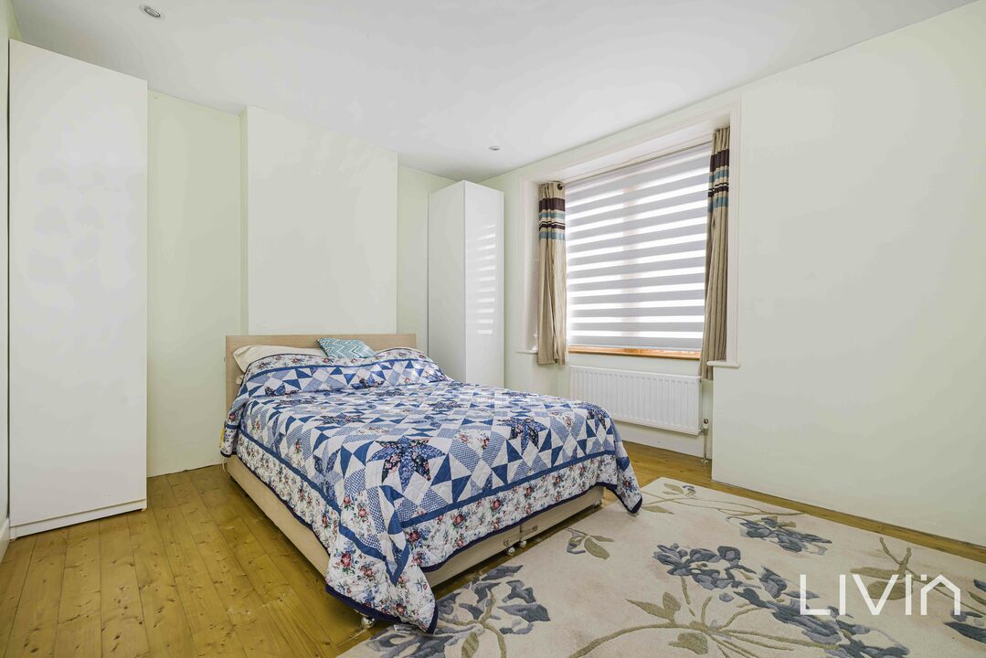 3 bed end of terrace house for sale in Addiscombe Court Road, Croydon  - Property Image 13