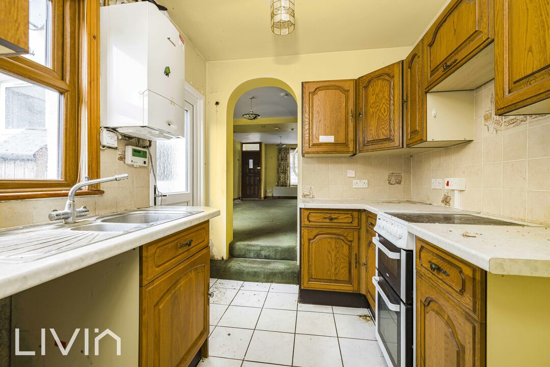 2 bed terraced house for sale in Laurier Road, Croydon 5