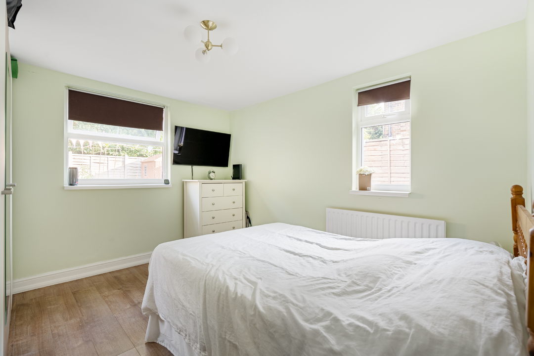 2 bed apartment for sale in Oakfield Road, Croydon  - Property Image 4