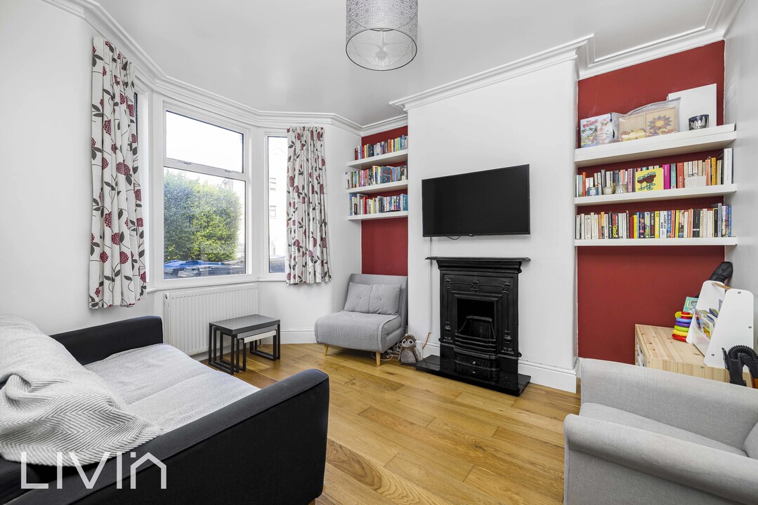 2 bed house for sale in Clifton Road, South Norwood 1