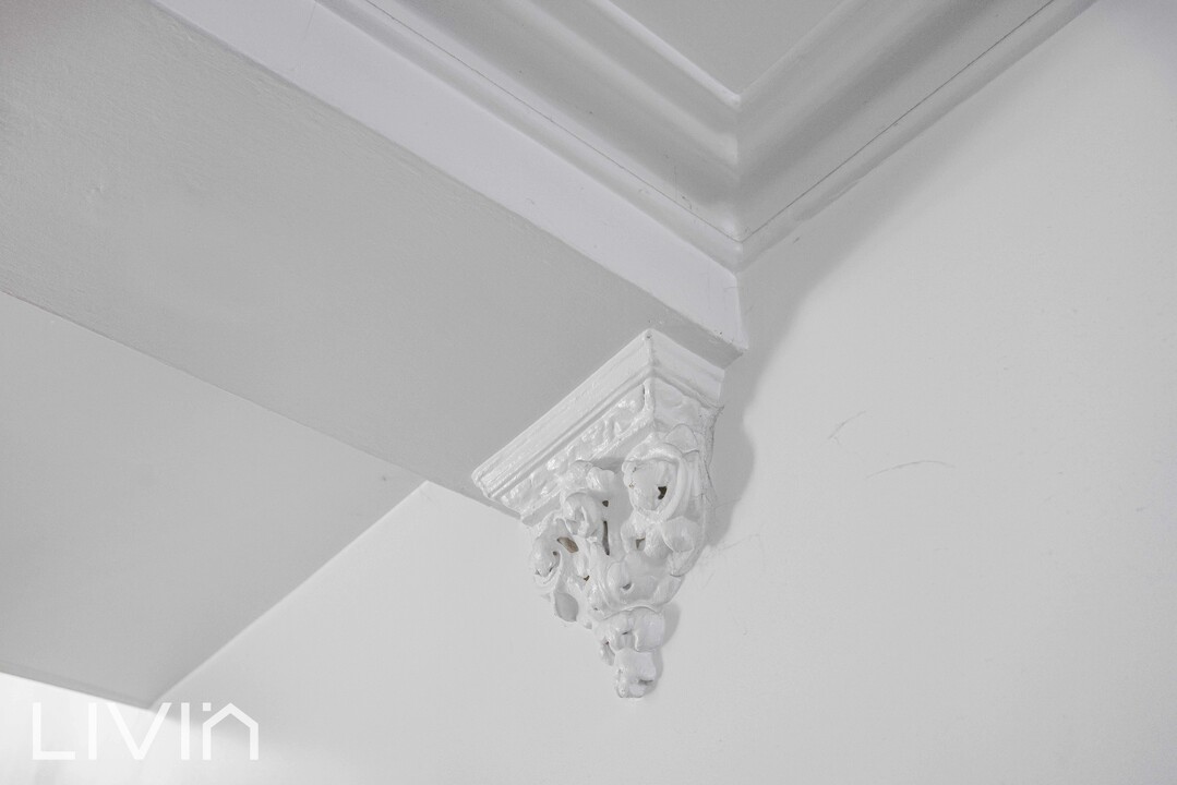 2 bed house for sale in Clifton Road, South Norwood 6