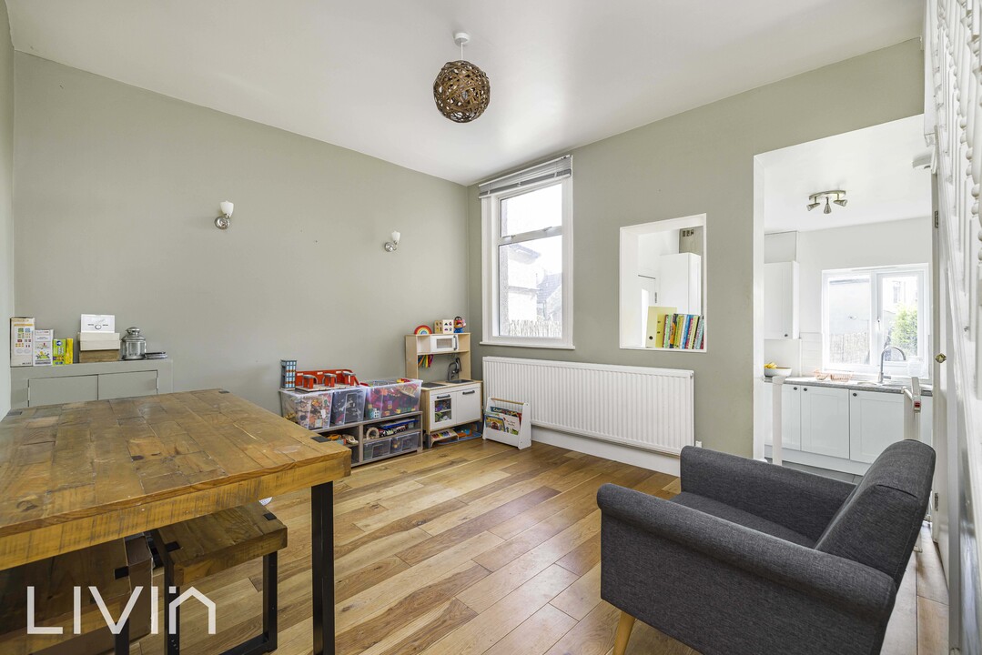 2 bed house for sale in Clifton Road, South Norwood 2
