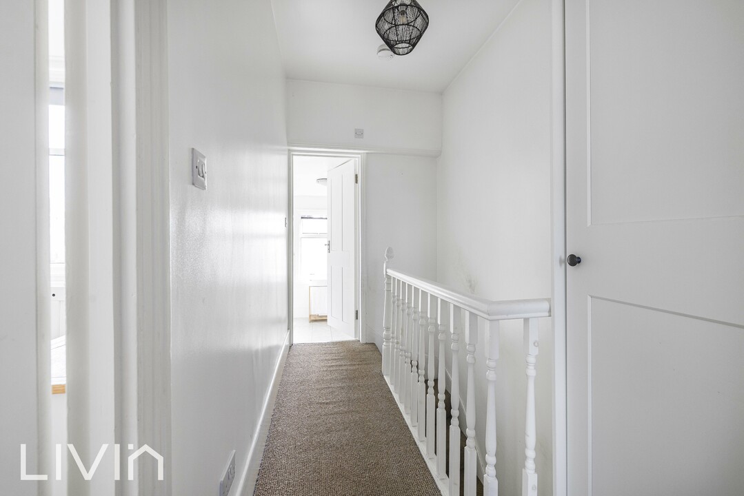 2 bed house for sale in Clifton Road, South Norwood 5