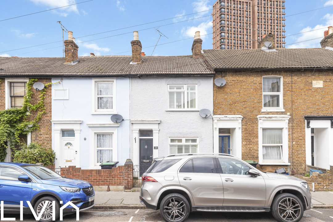 2 bed terraced house for sale in Laud Street, Croydon  - Property Image 1