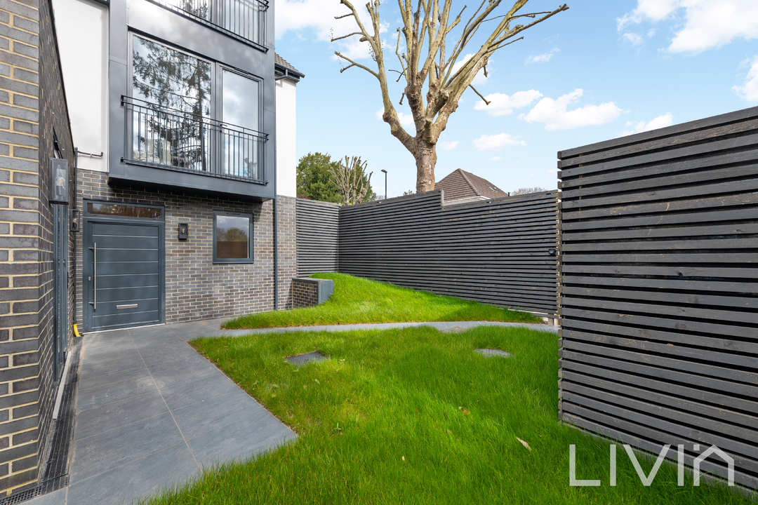 3 bed maisonette for sale in Purley Rise, Purley 2