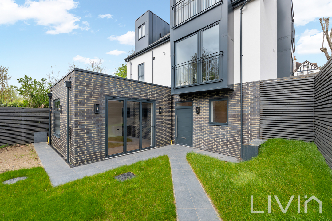 3 bed maisonette for sale in Purley Rise, Purley 3