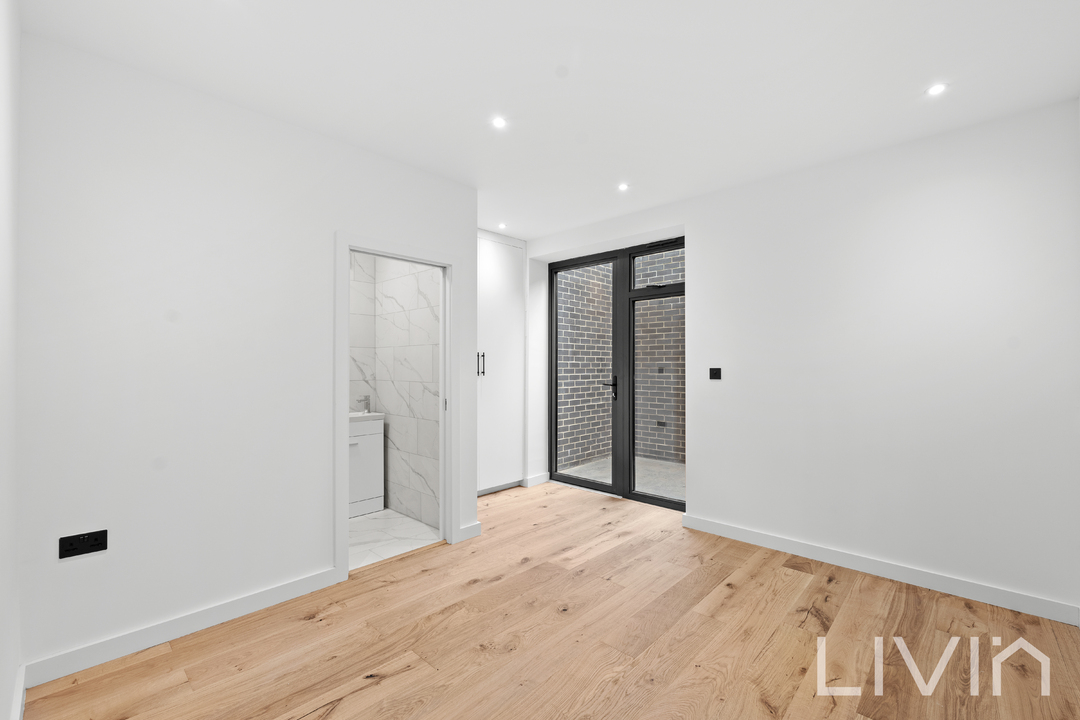 3 bed maisonette for sale in Purley Rise, Purley 17