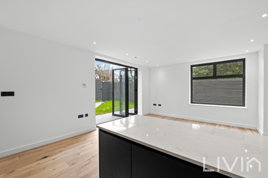 3 bed maisonette for sale in Purley Rise, Purley 7