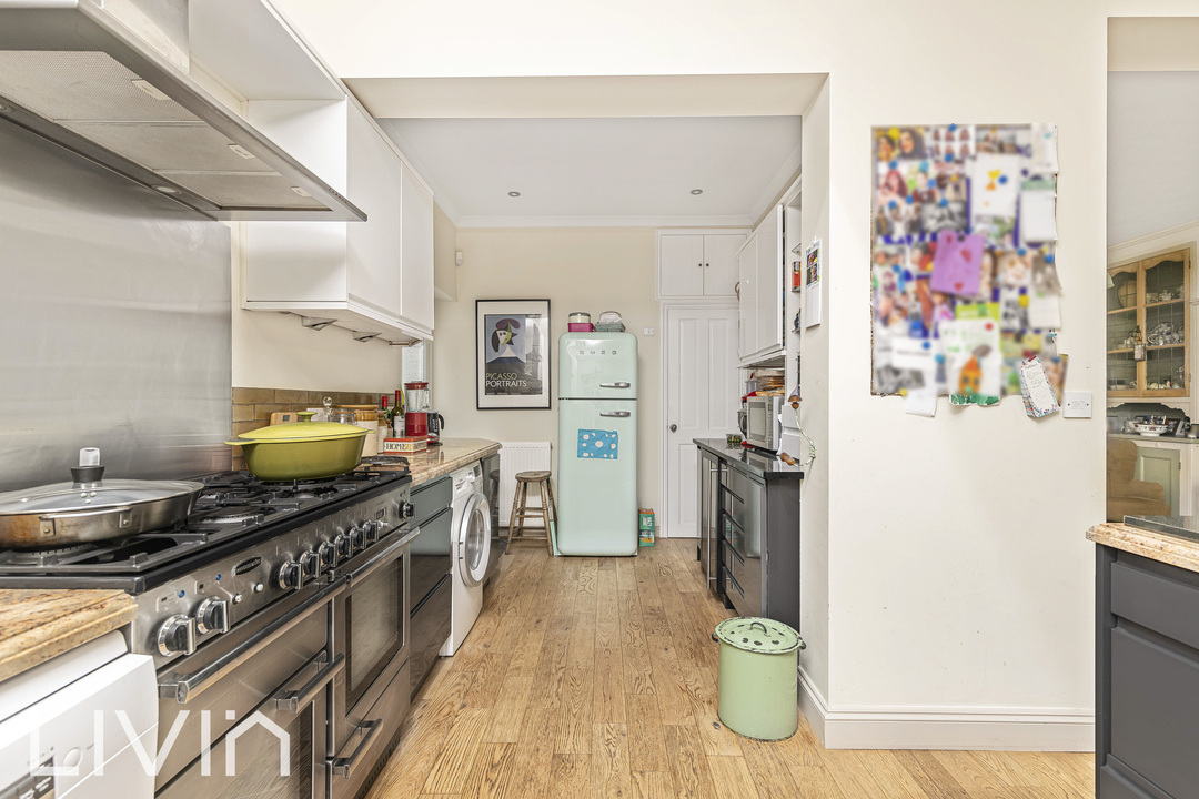 4 bed semi-detached house for sale in Ashburton Avenue, Croydon 7